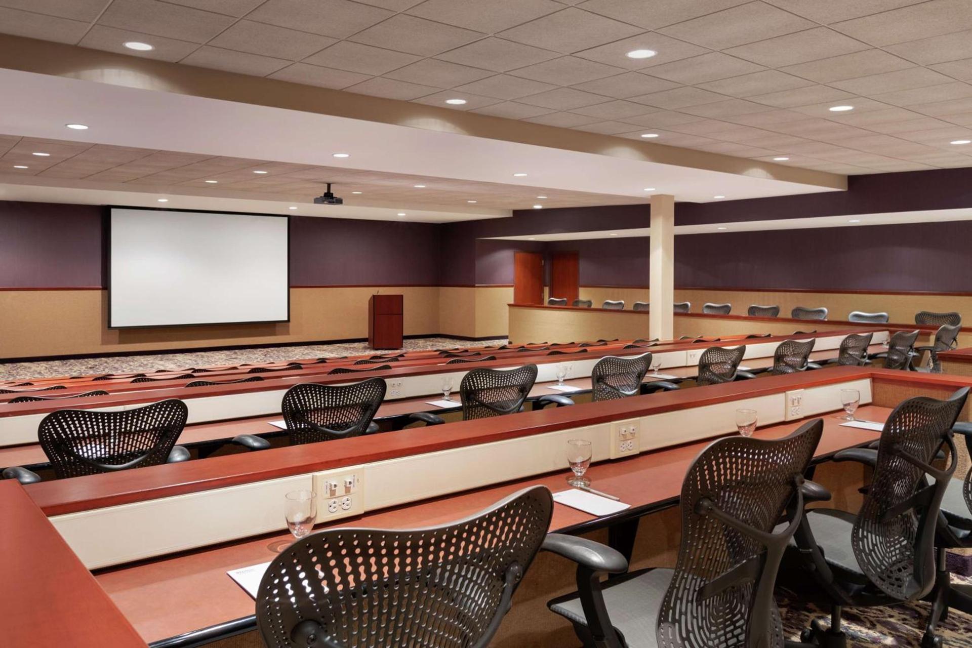 Hilton Garden Inn Troy photo 57