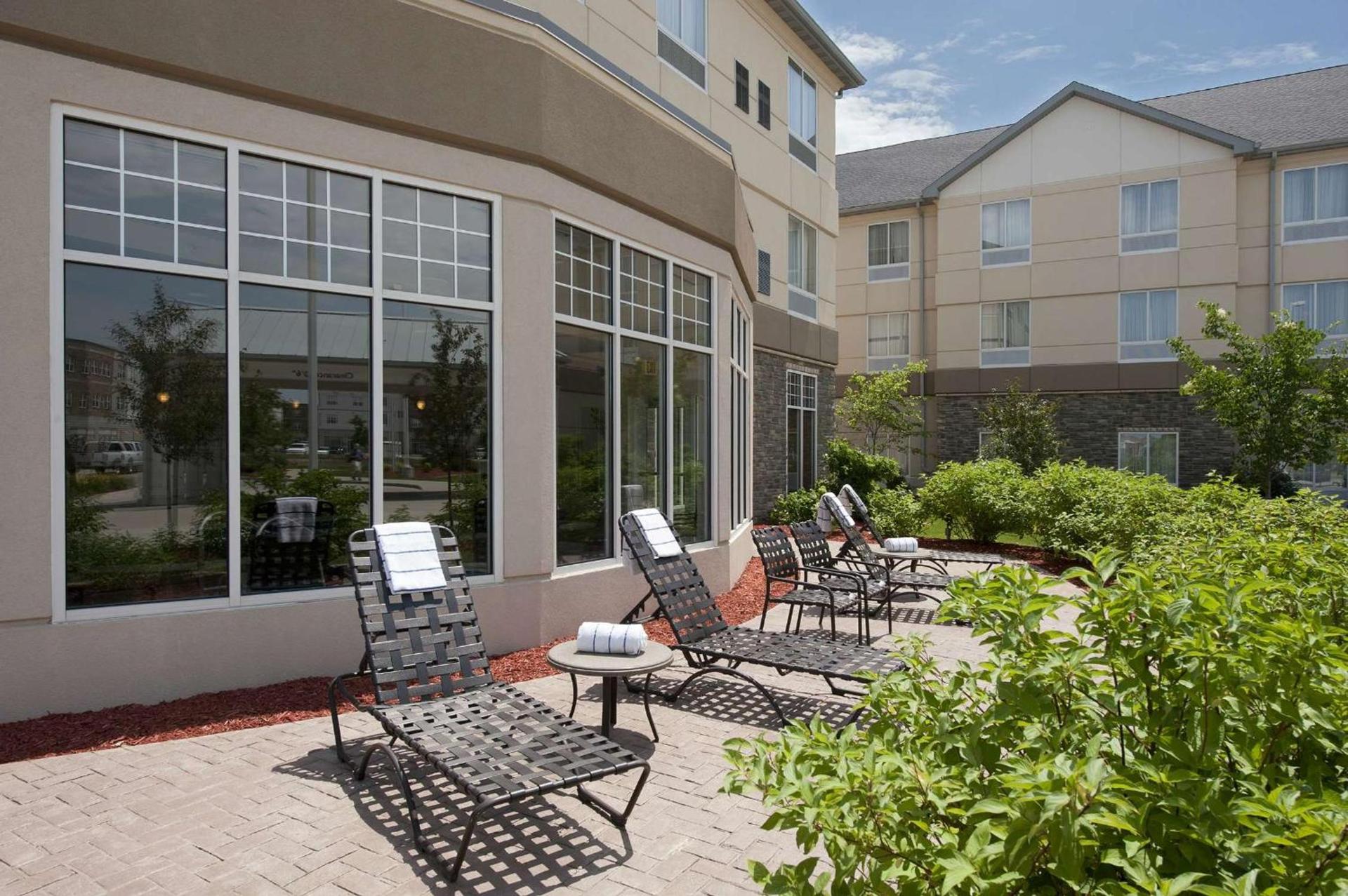 Hilton Garden Inn Ames photo 2