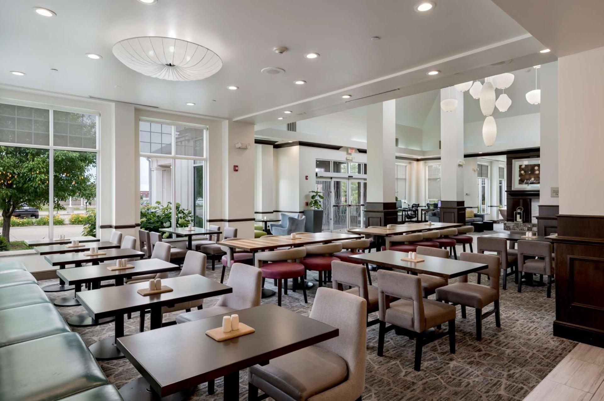 Hilton Garden Inn Ames photo 10