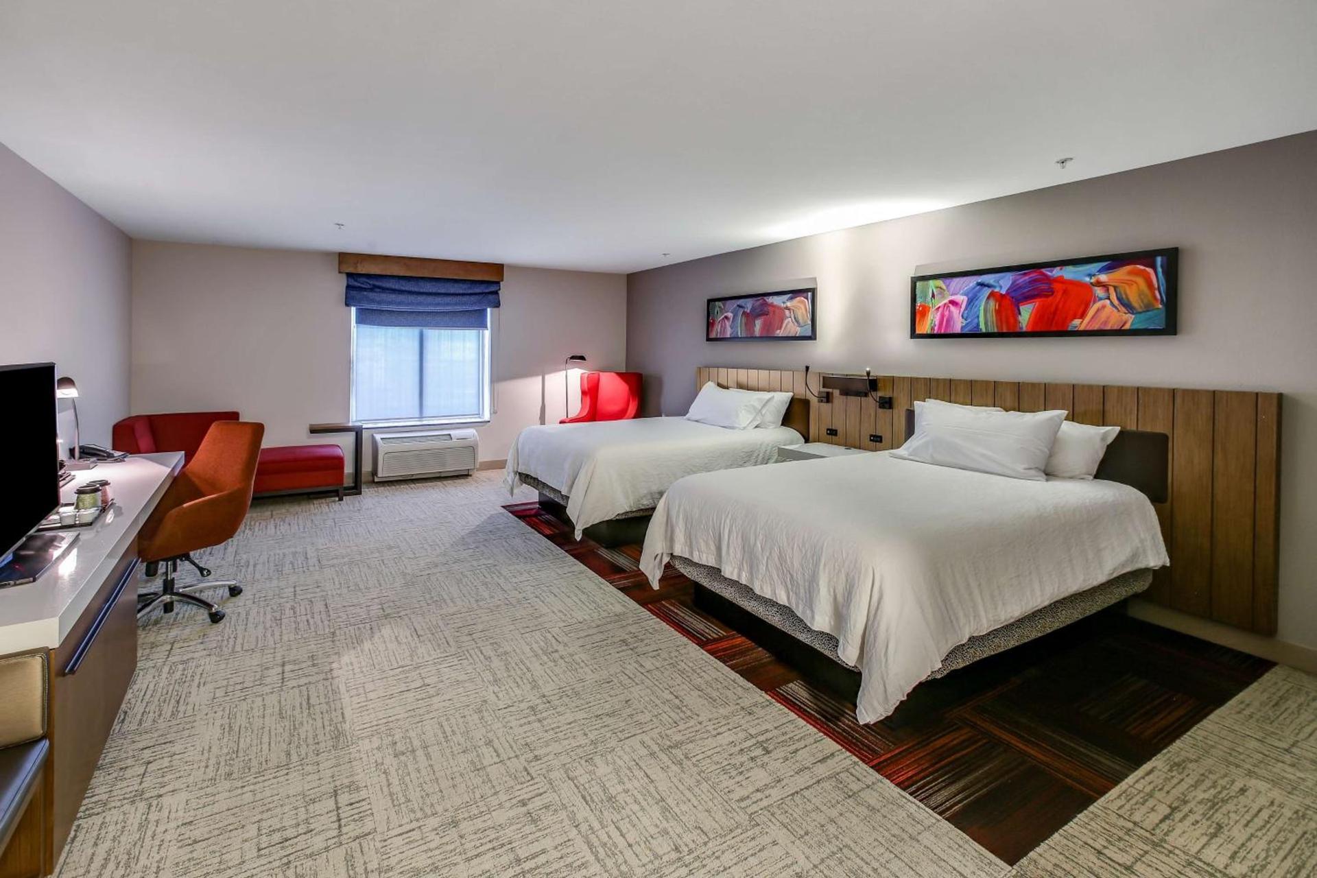 Hilton Garden Inn Ames photo 18