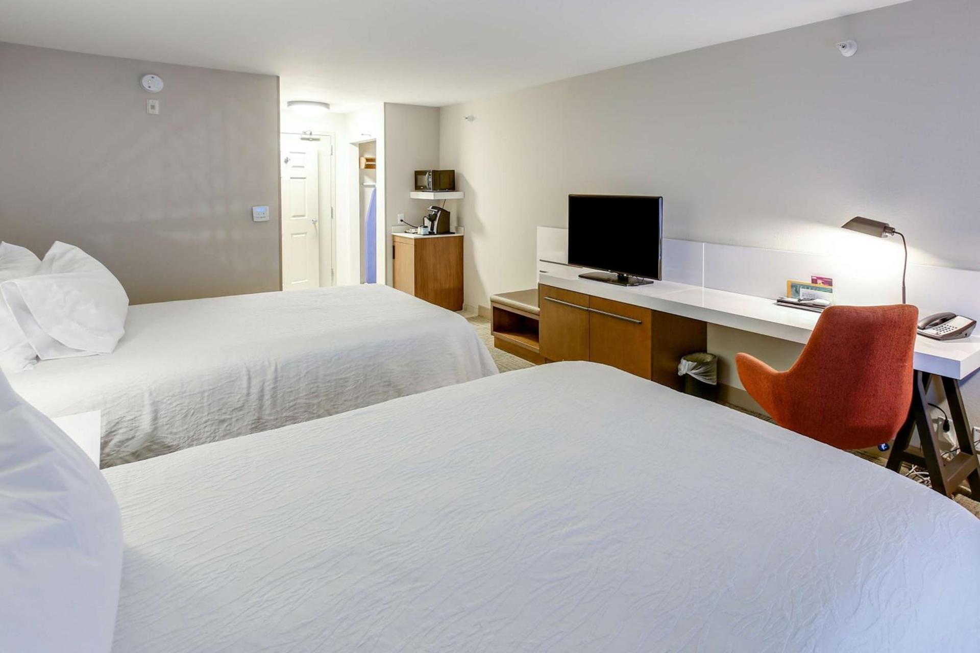 Hilton Garden Inn Ames photo 19