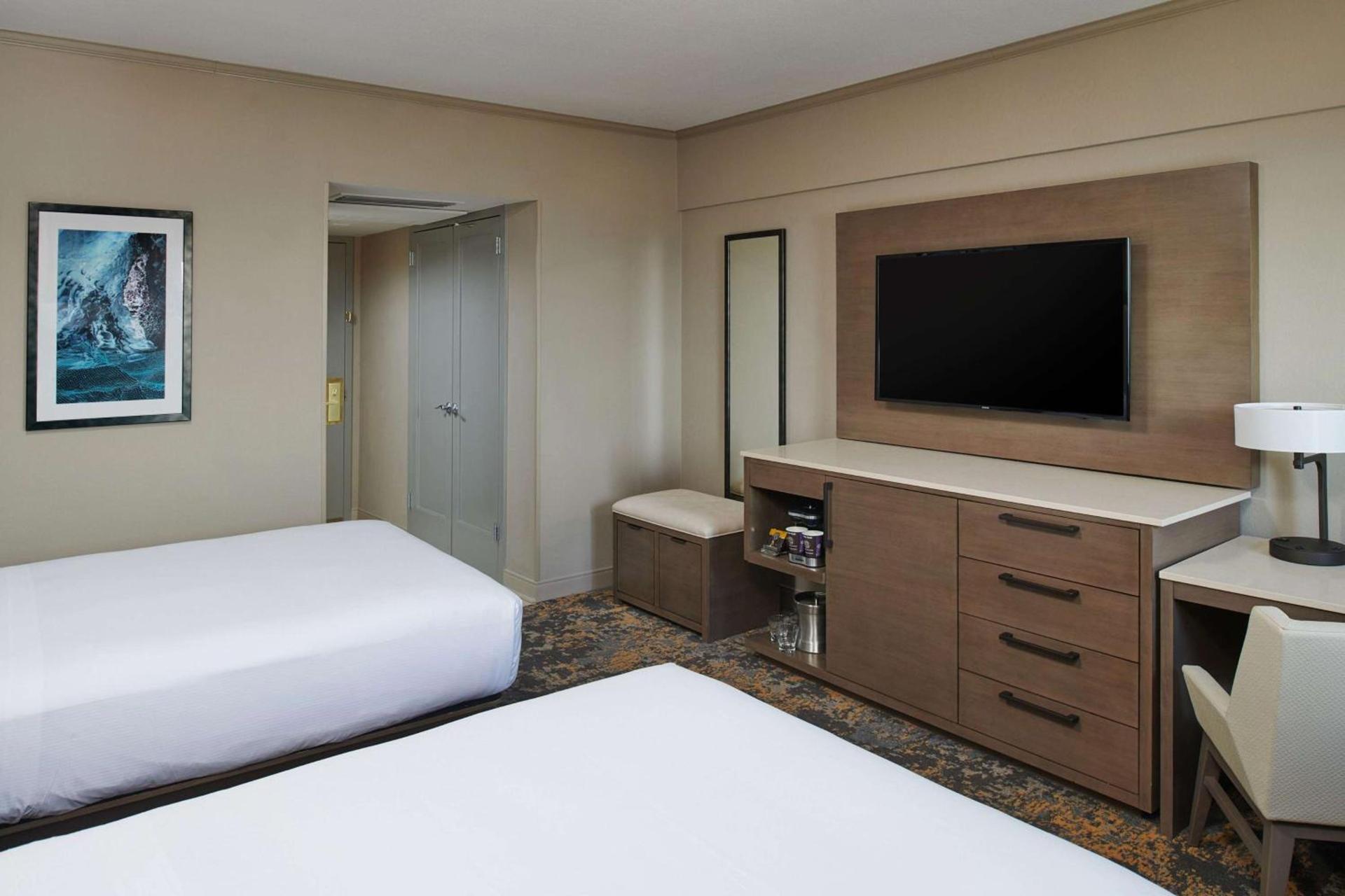 Hilton Anchorage photo 13