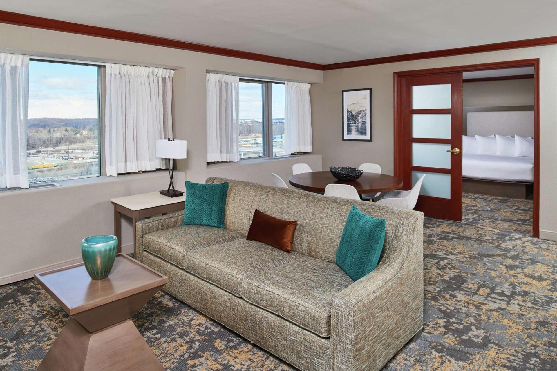 Hilton Anchorage photo 16