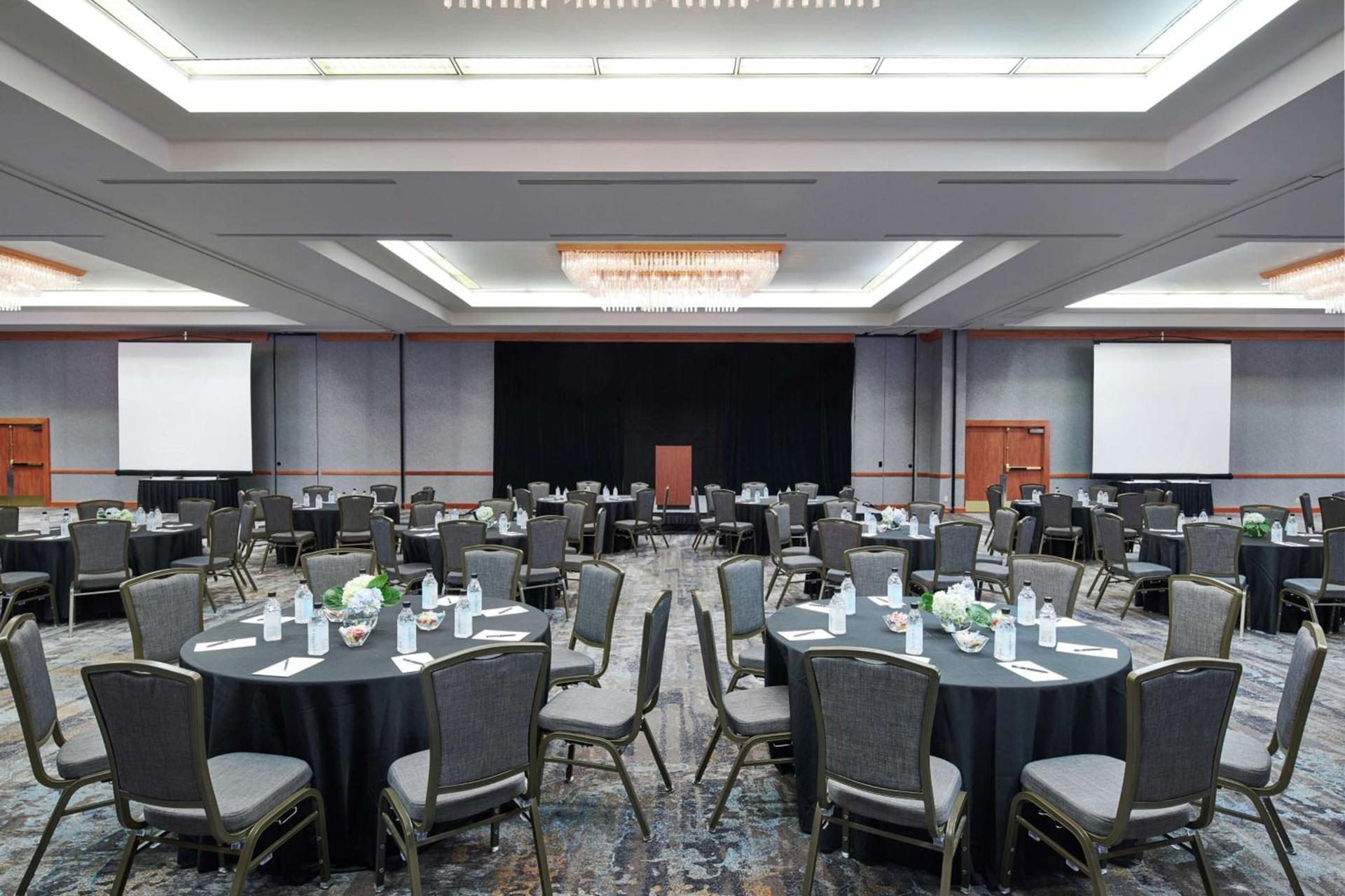 Hilton Anchorage photo 29
