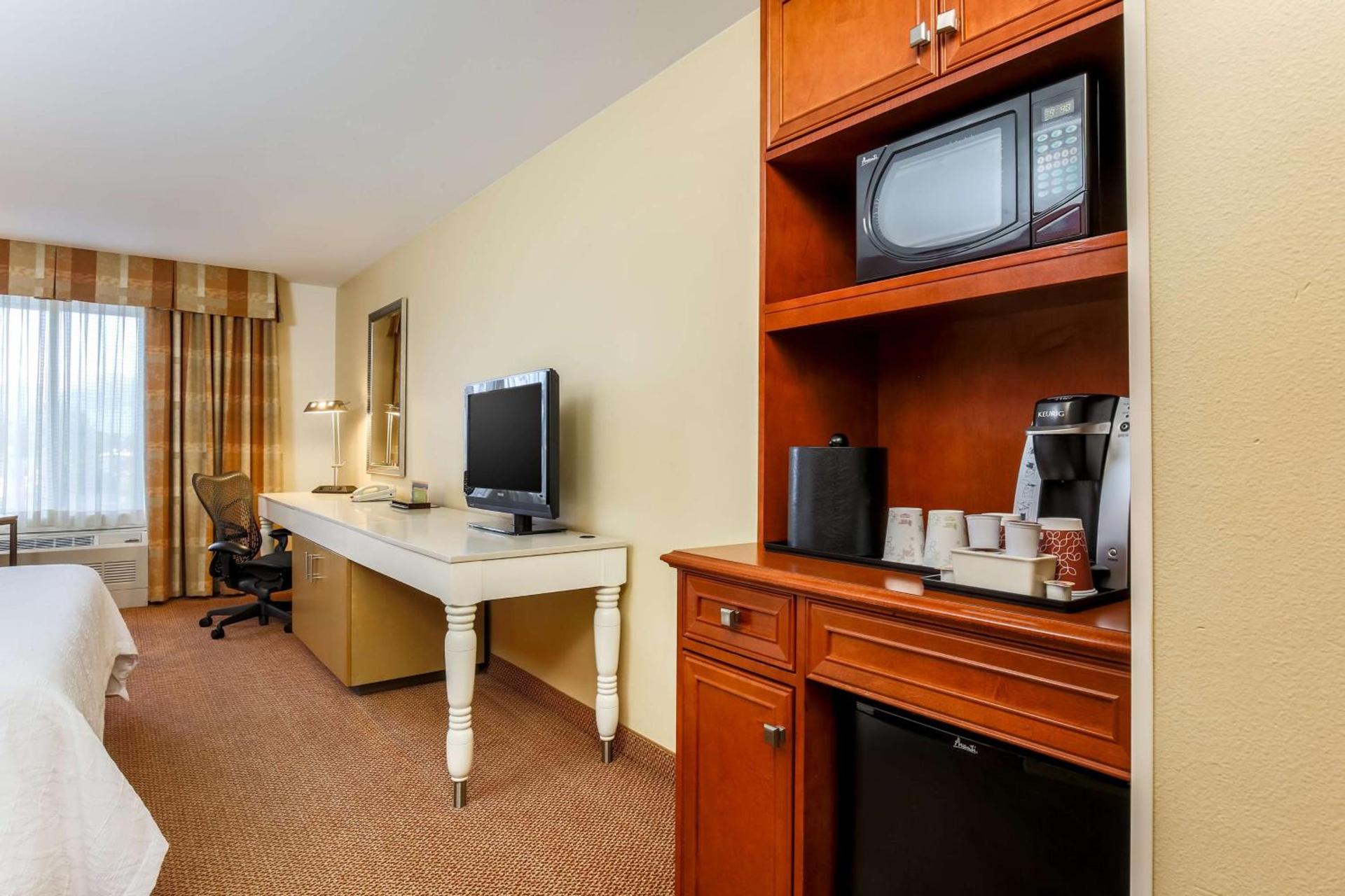 Hilton Garden Inn Anchorage photo 26