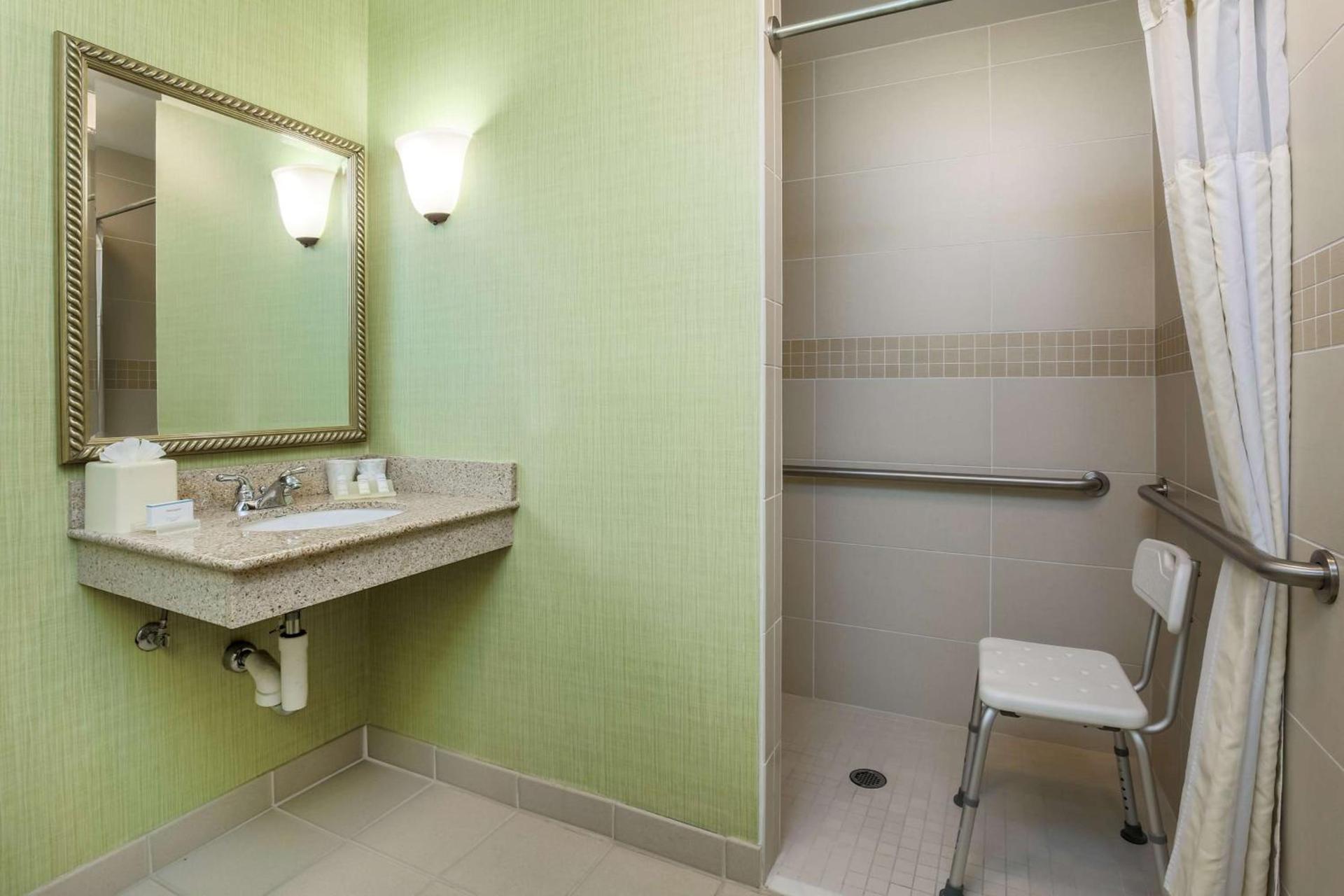 Hilton Garden Inn Anchorage photo 29