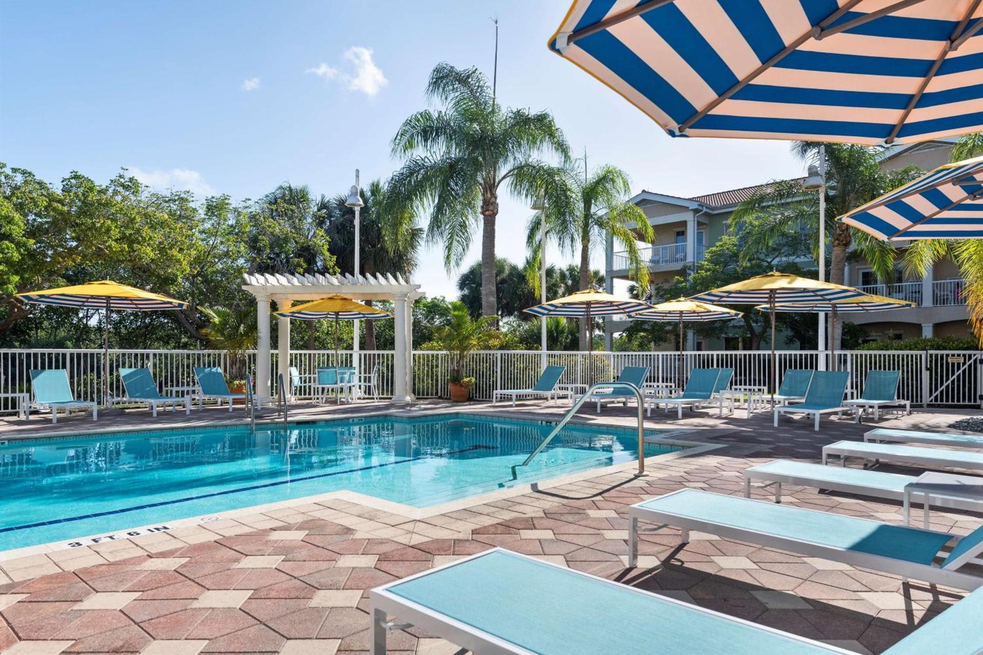 DoubleTree Suites by Hilton Naples photo 9