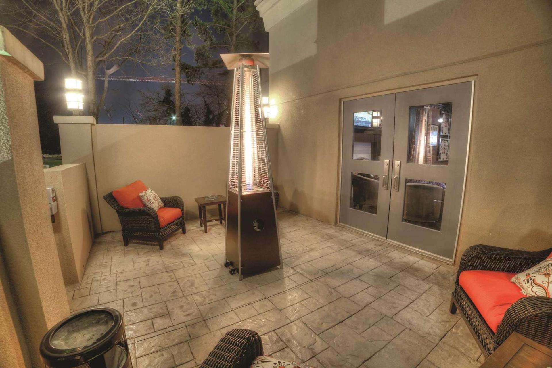 Doubletree Suites by Hilton at The Battery Atlanta photo 3