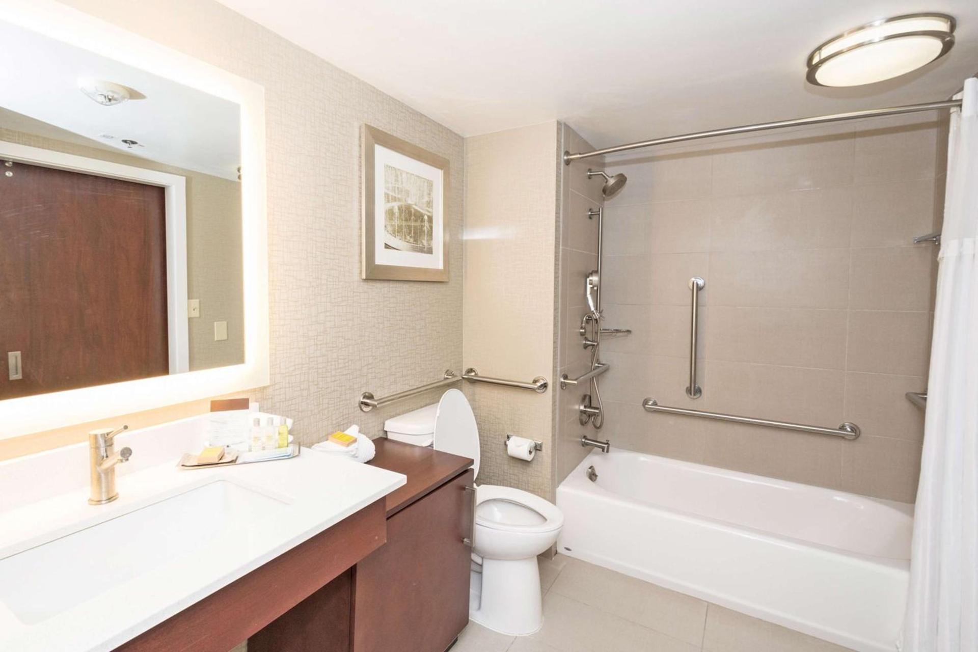 Doubletree Suites by Hilton at The Battery Atlanta photo 45