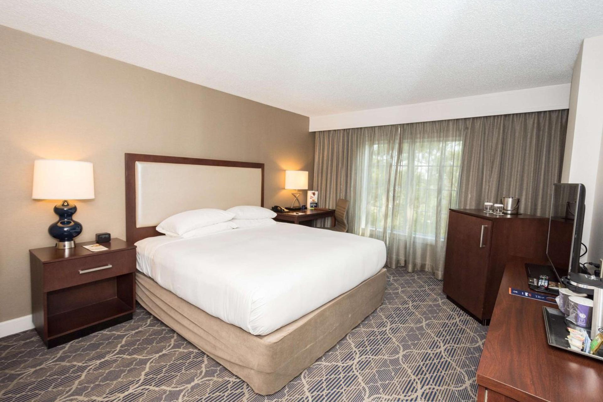 Doubletree Suites by Hilton at The Battery Atlanta photo 53