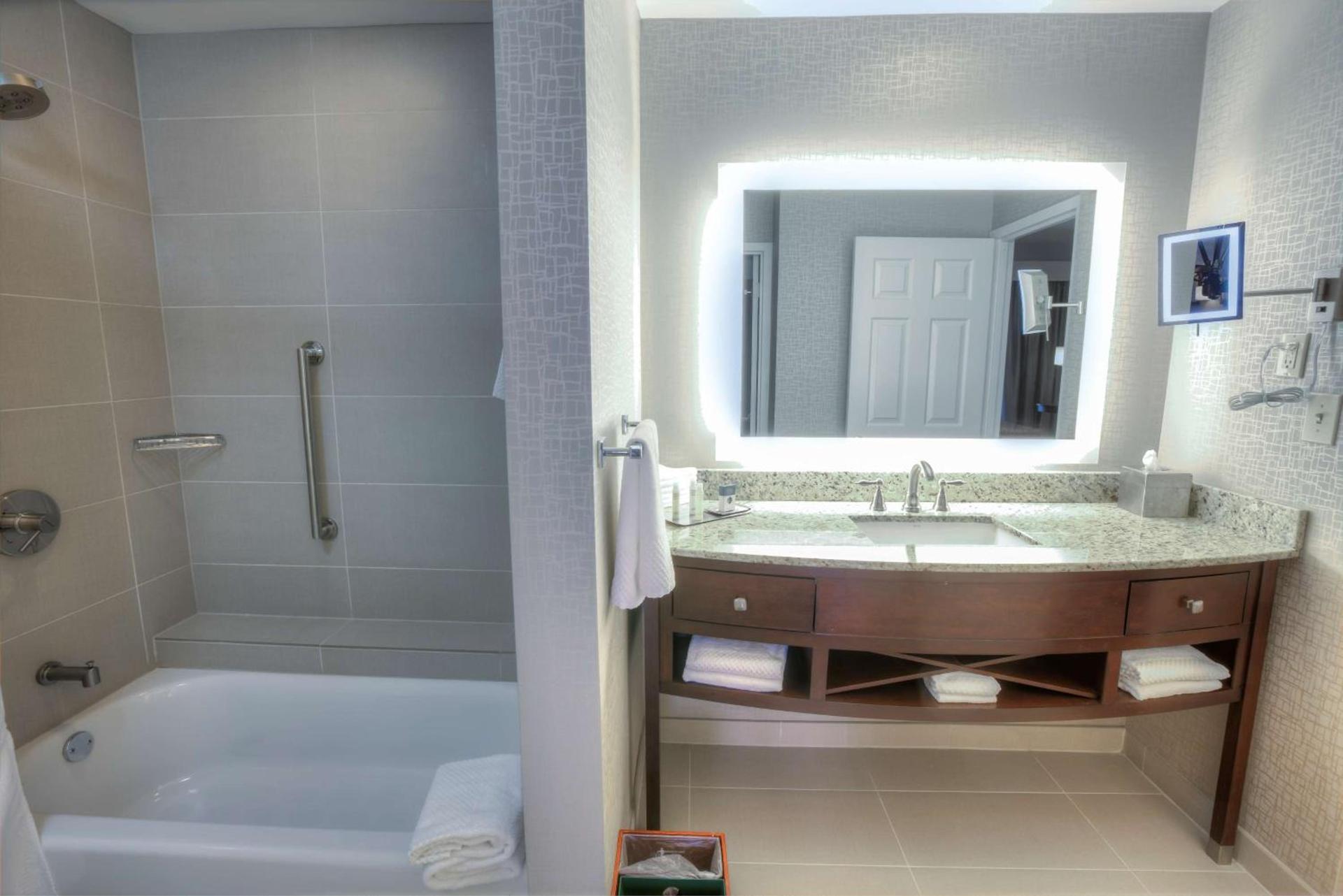 Doubletree Suites by Hilton at The Battery Atlanta photo 56