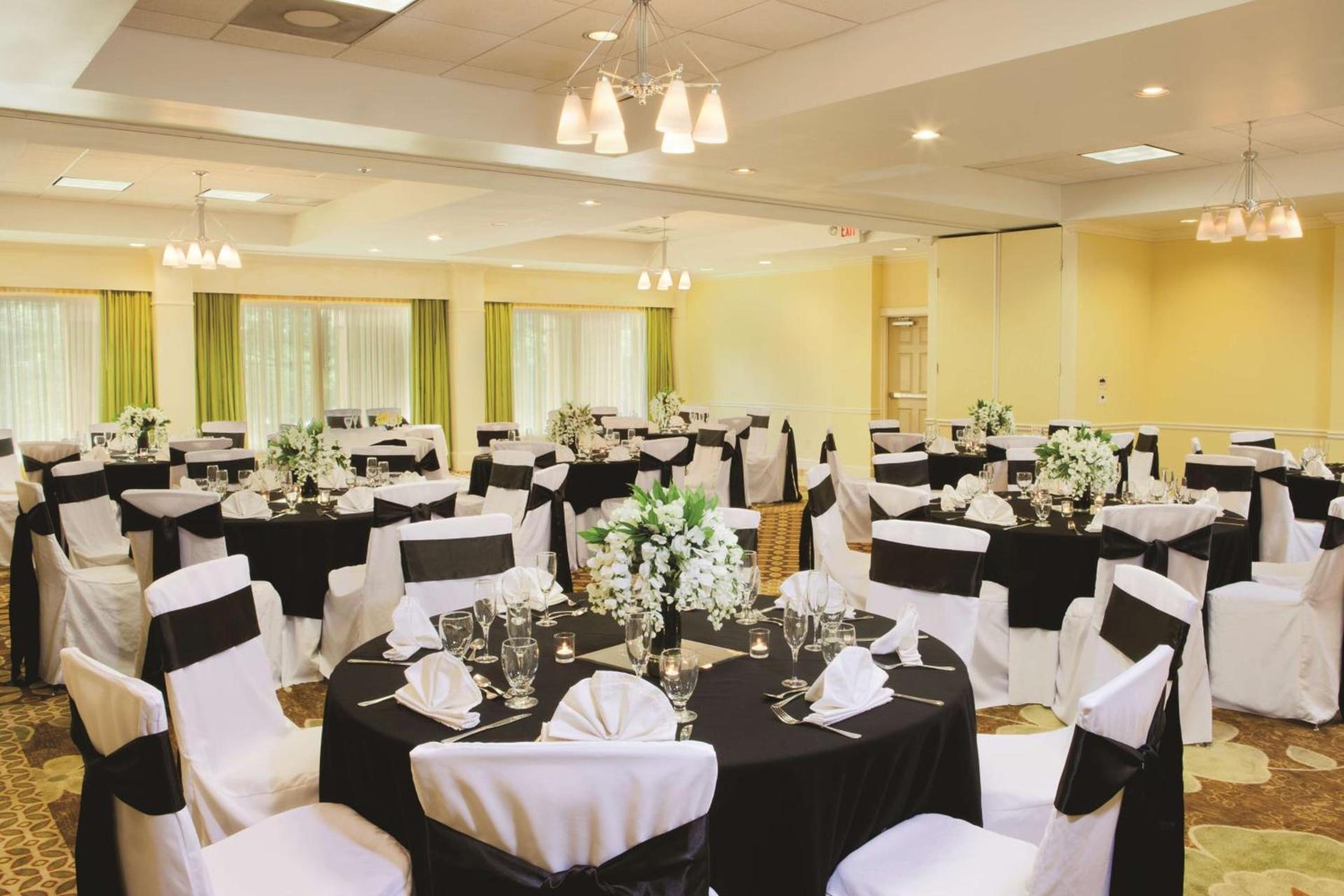 Doubletree Suites by Hilton at The Battery Atlanta photo 82