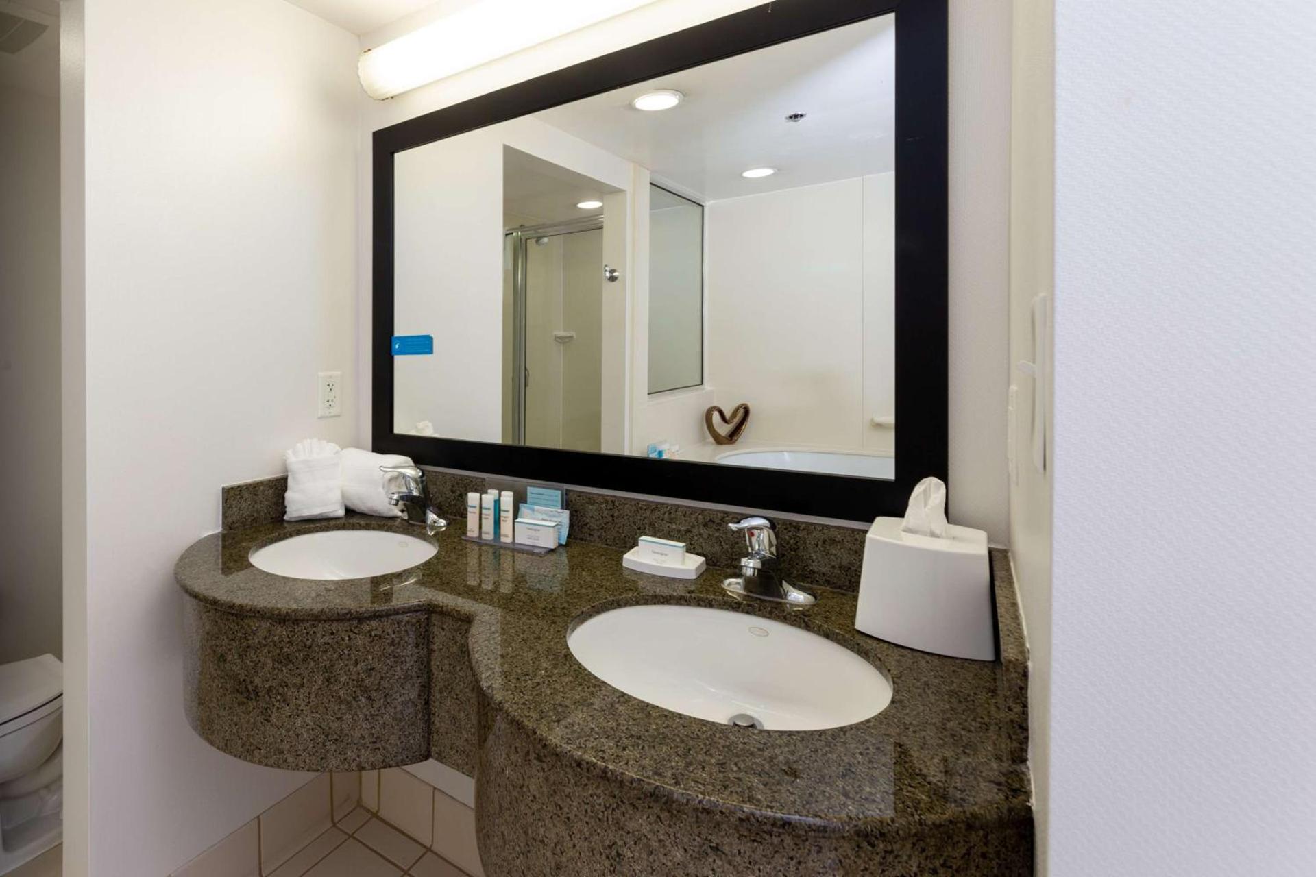 Hampton Inn Lawrenceville Duluth photo 14