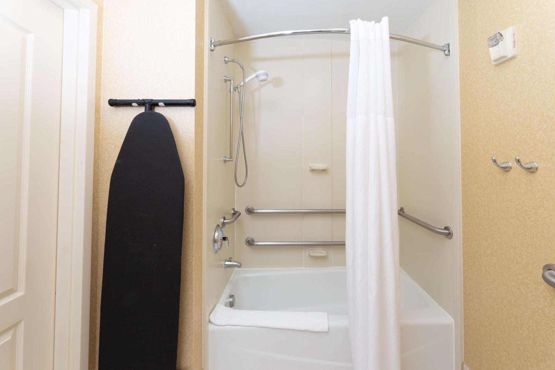 Hampton Inn Lawrenceville Duluth photo 20