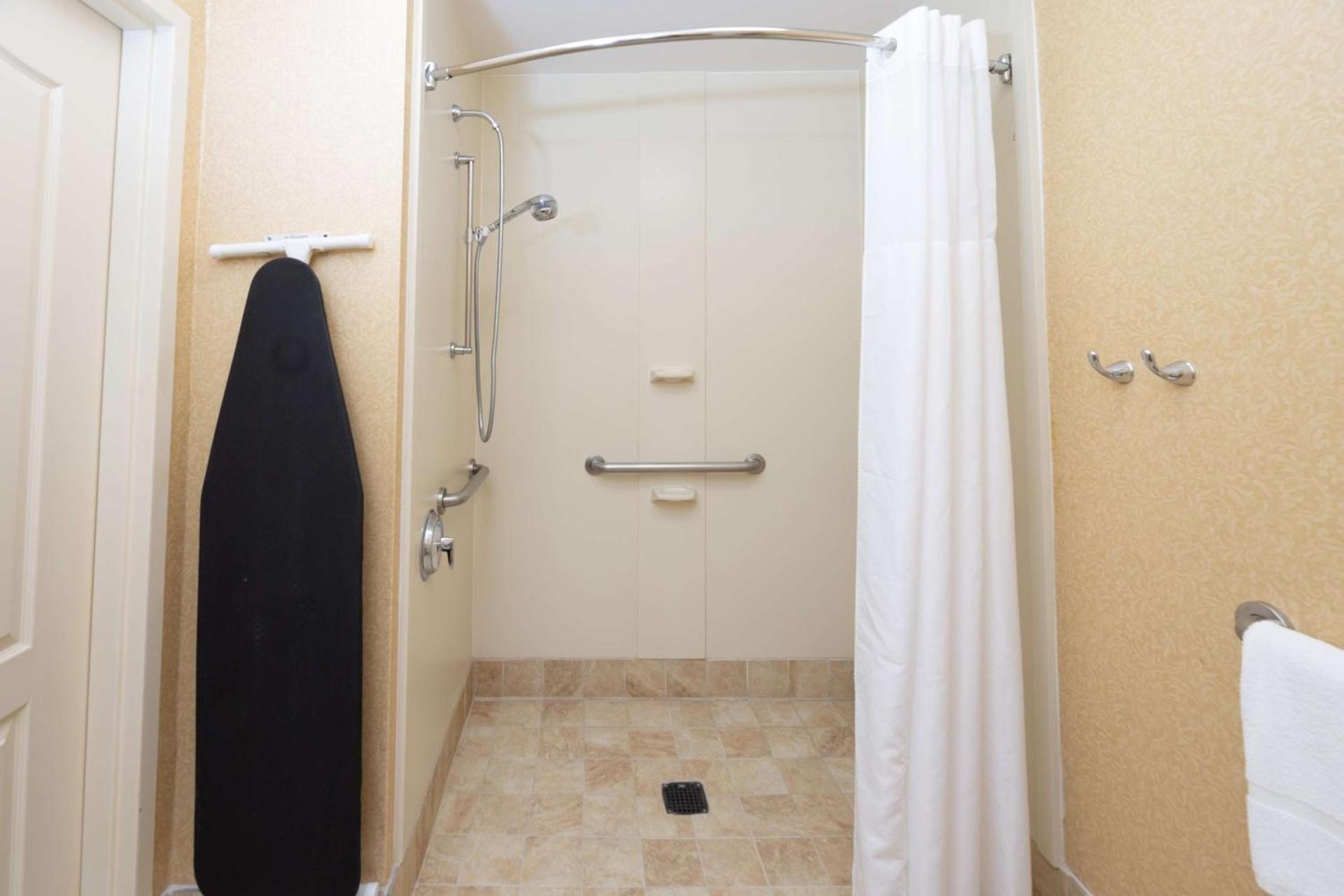 Hampton Inn Lawrenceville Duluth photo 24