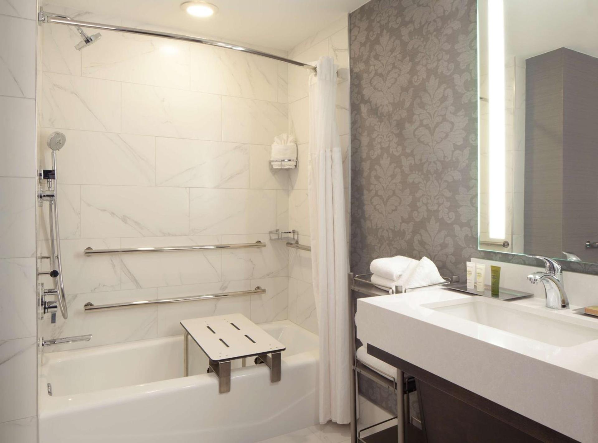 Hilton Atlanta/Marietta Hotel & Conference Center photo 19