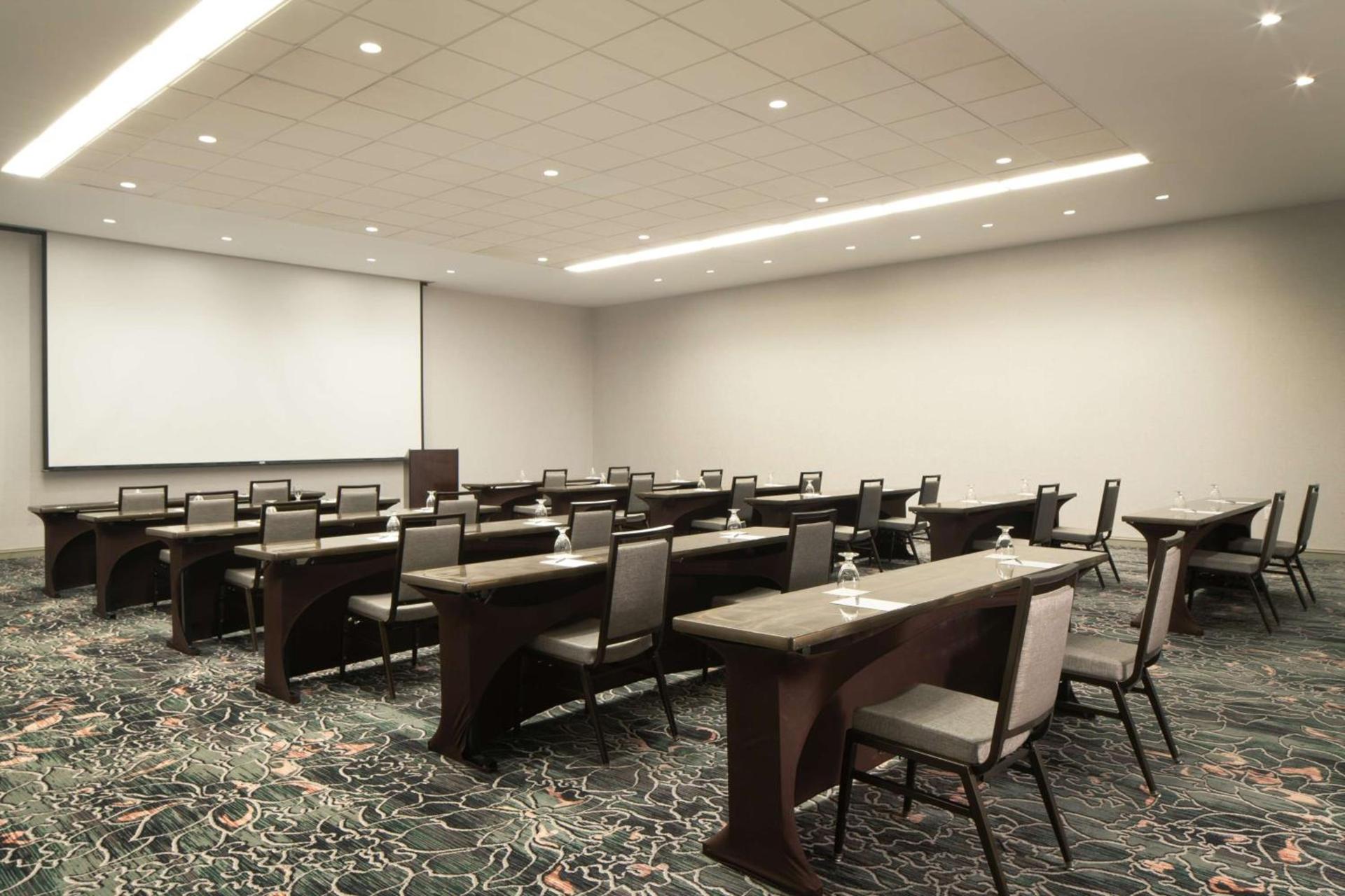 Hilton Atlanta/Marietta Hotel & Conference Center photo 49