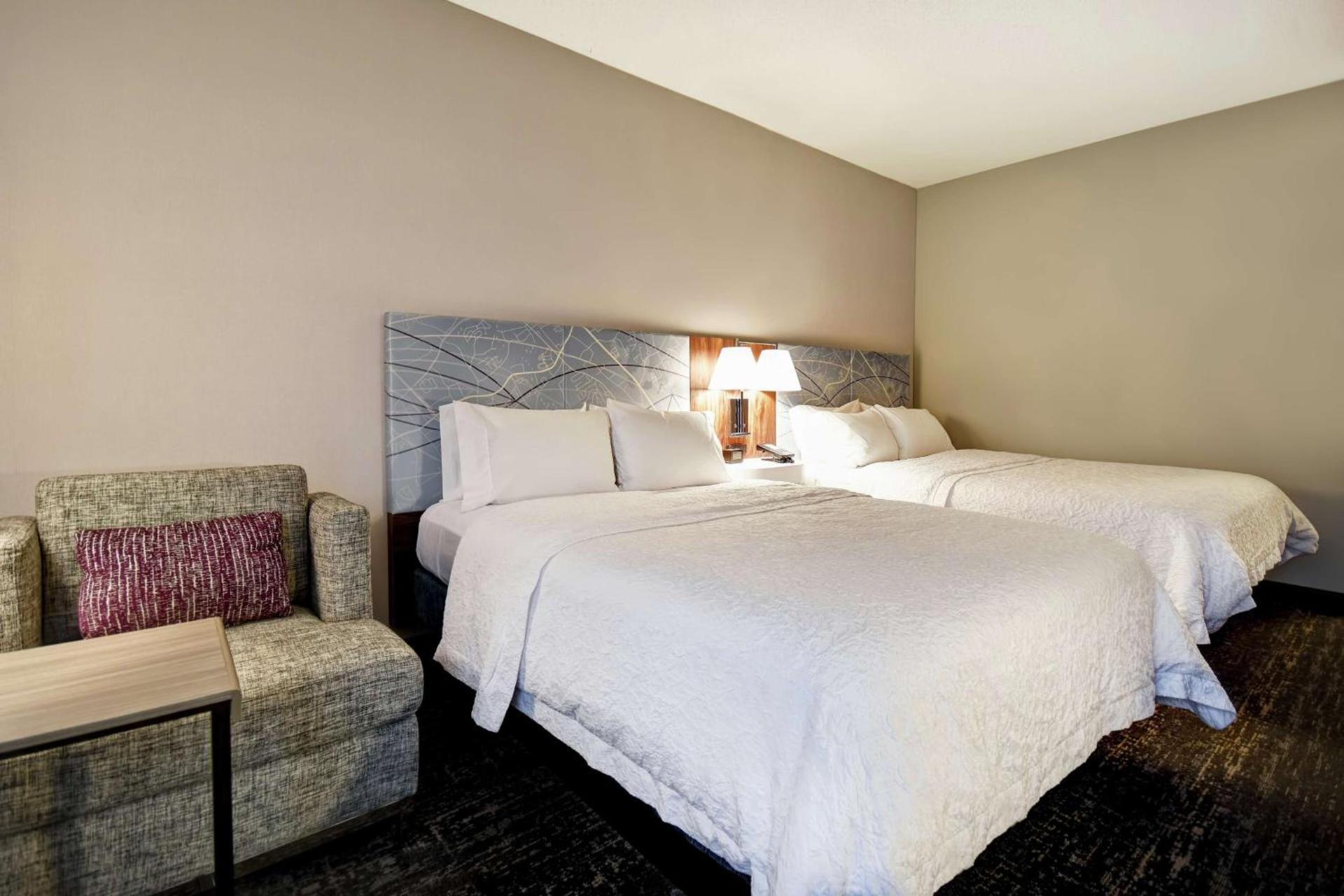 Hampton Inn Atlanta-Mall Of Georgia photo 29