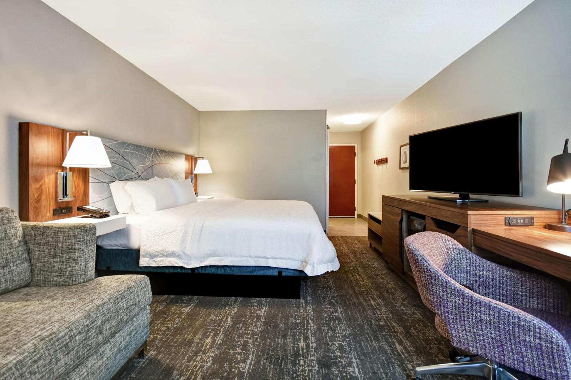 Hampton Inn Atlanta-Mall Of Georgia photo 32