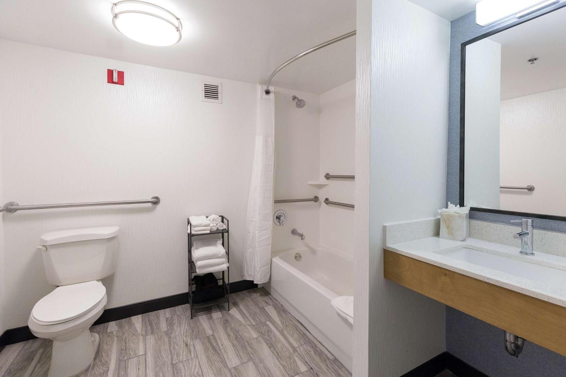 Hilton Garden Inn Atlanta Marietta photo 19