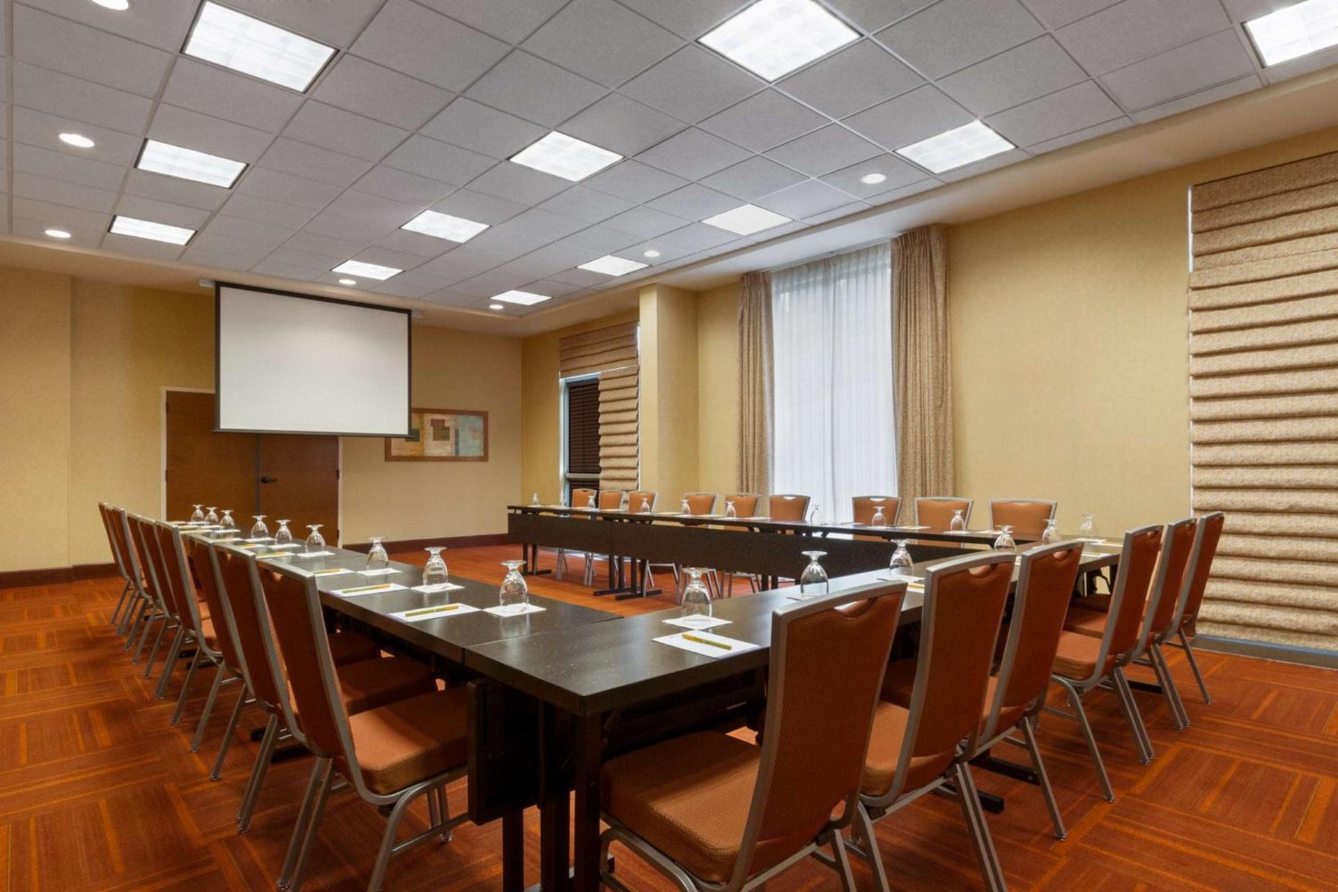 Hilton Garden Inn Atlanta Marietta photo 29