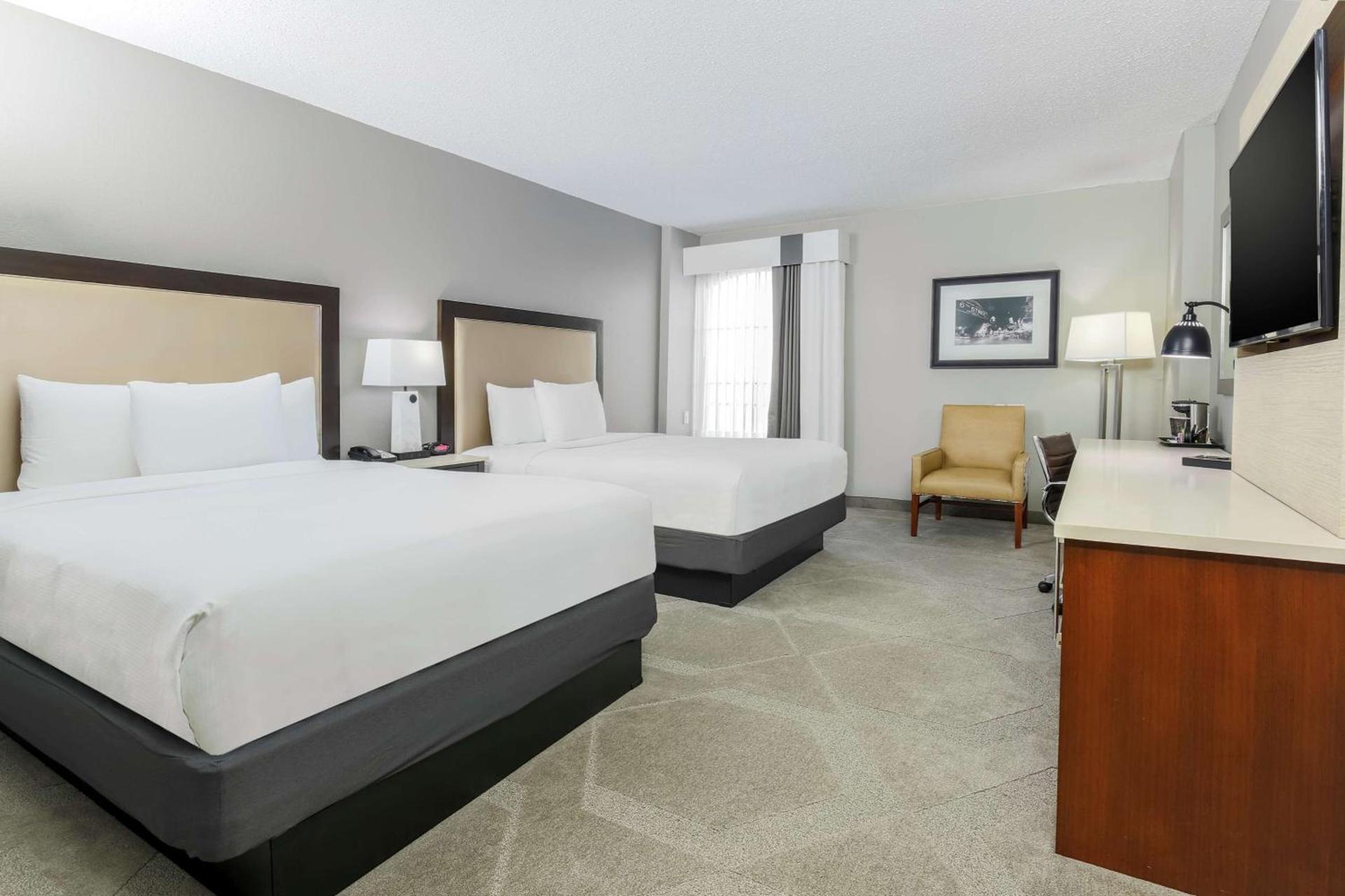 DoubleTree by Hilton Austin-University Area photo 18