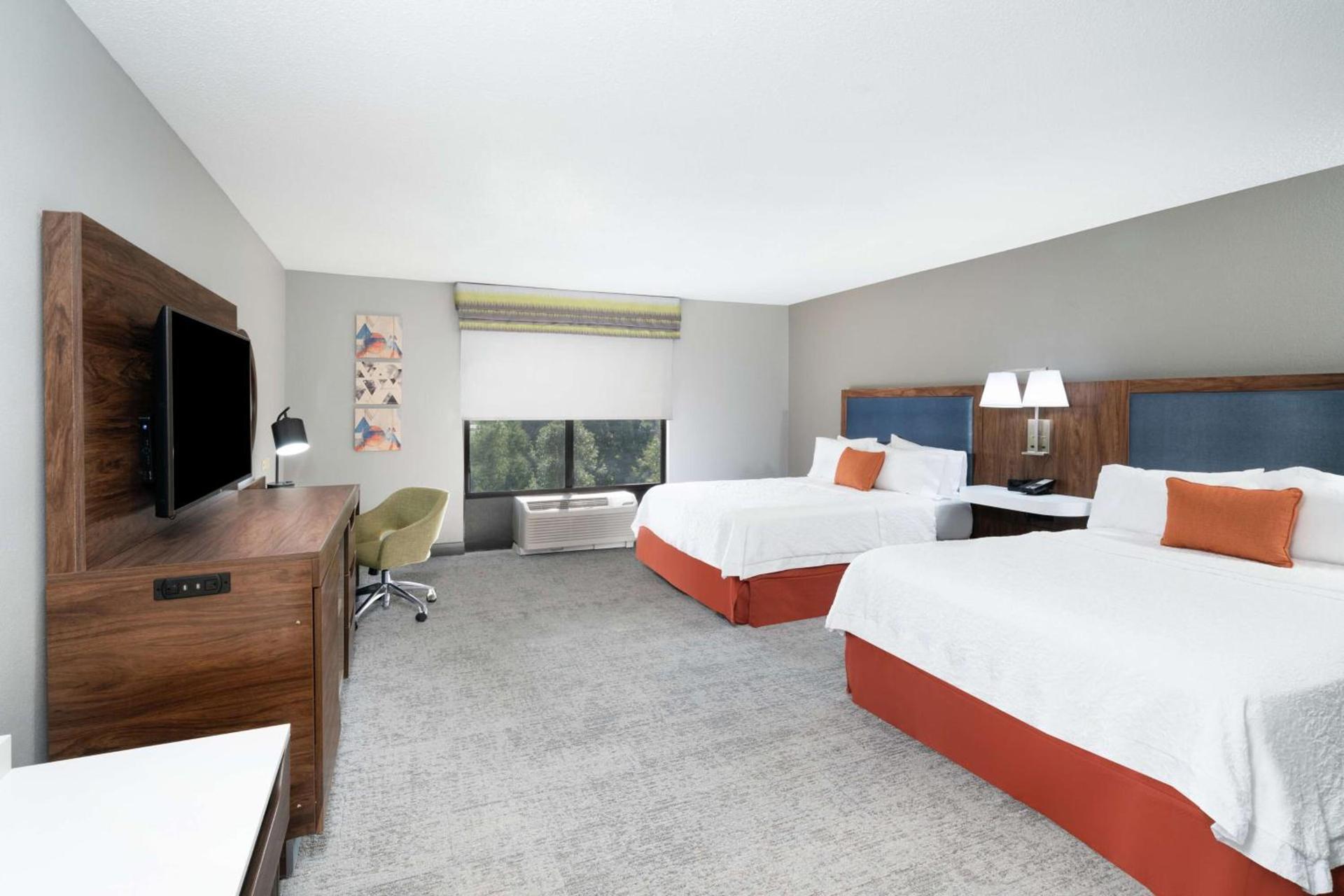 Hampton Inn & Suites Opelika-I-85 Auburn Area photo 8