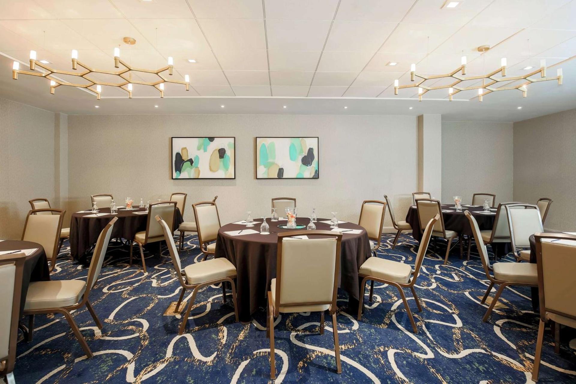 DoubleTree by Hilton Austin-University Area photo 31