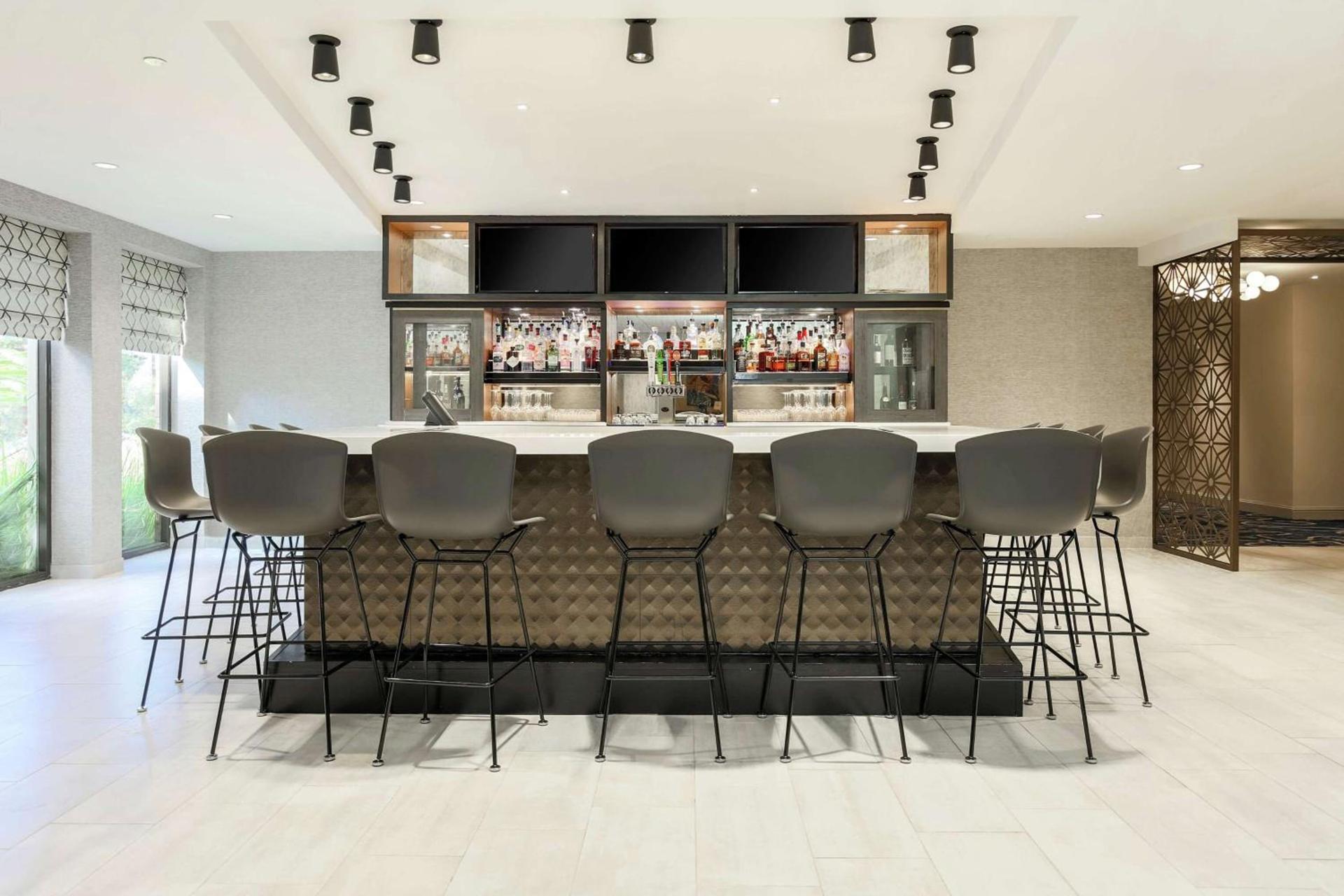 DoubleTree by Hilton Austin-University Area photo 36