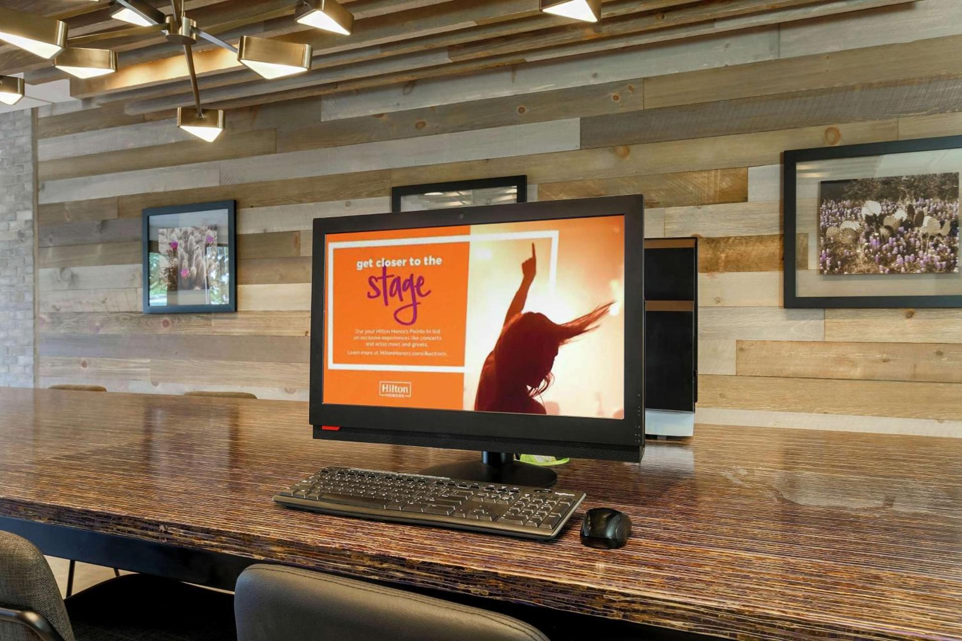 DoubleTree by Hilton Austin-University Area photo 37