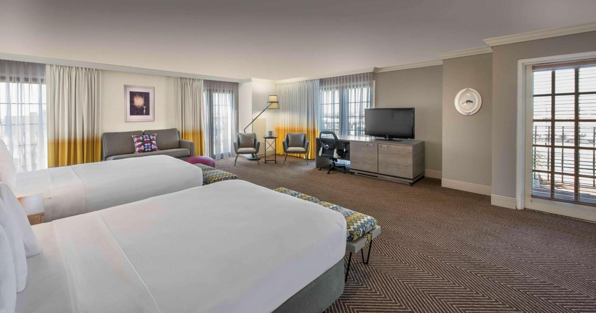 DoubleTree by Hilton Austin photo 18