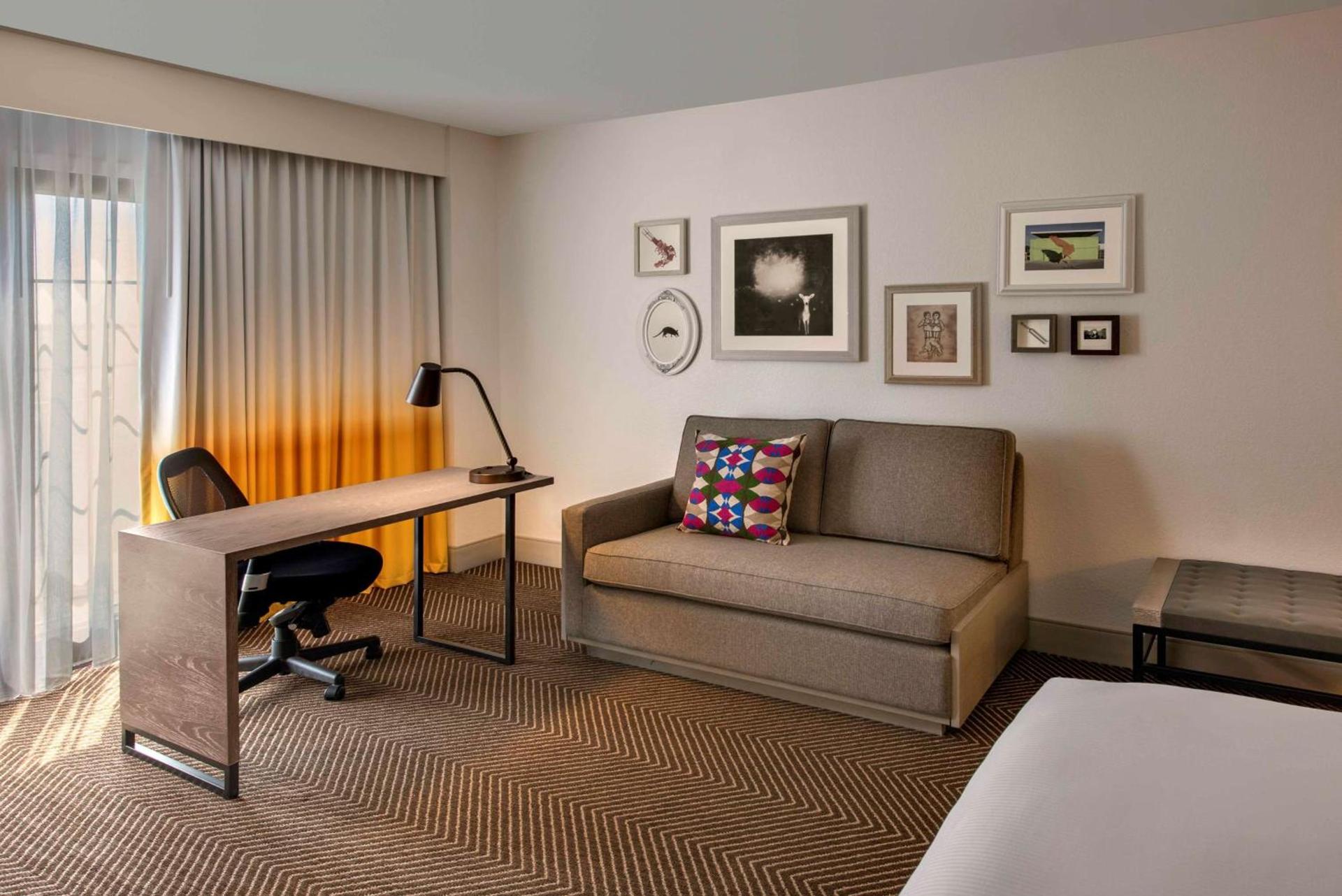 DoubleTree by Hilton Austin photo 19