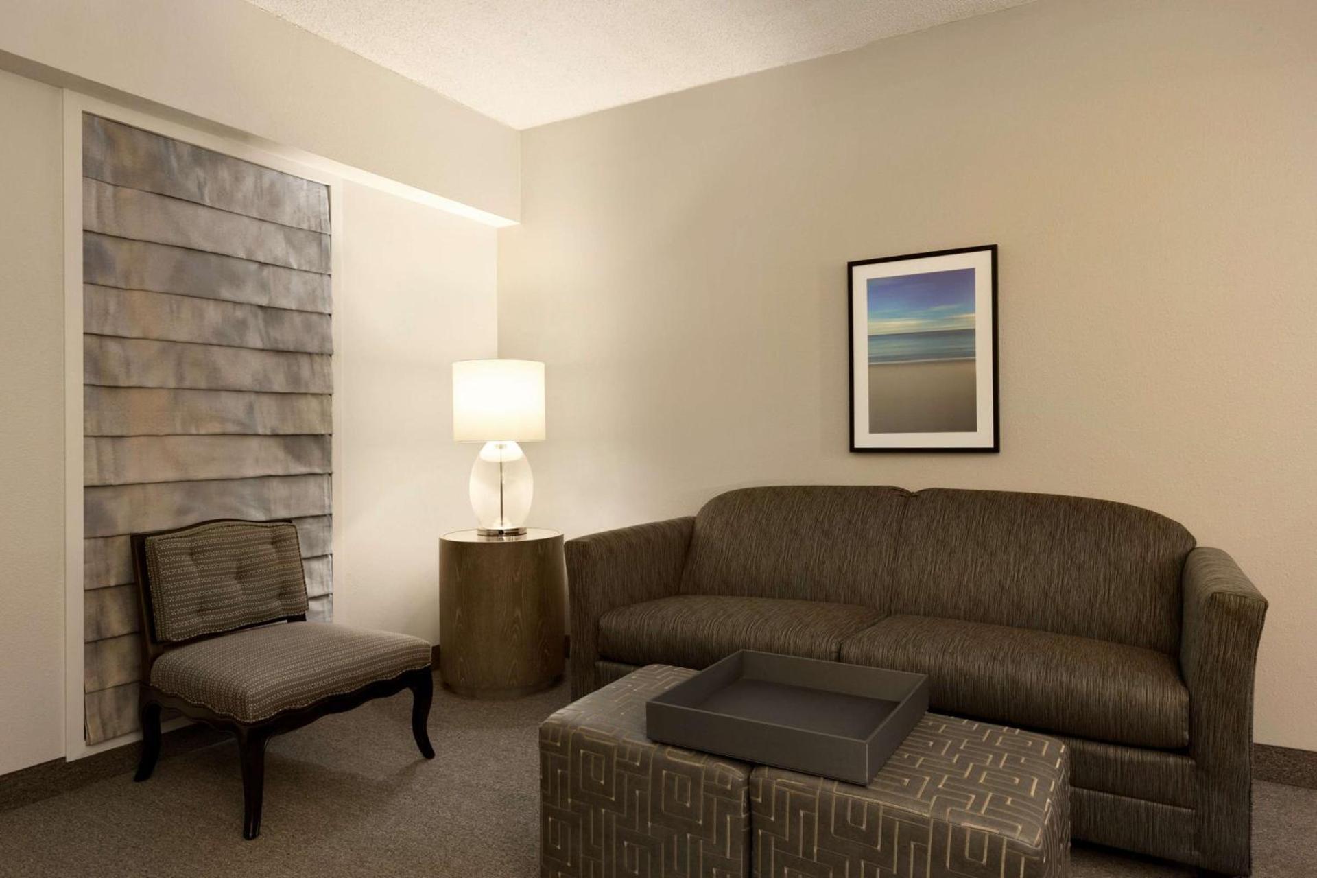 Embassy Suites Boca Raton photo 27