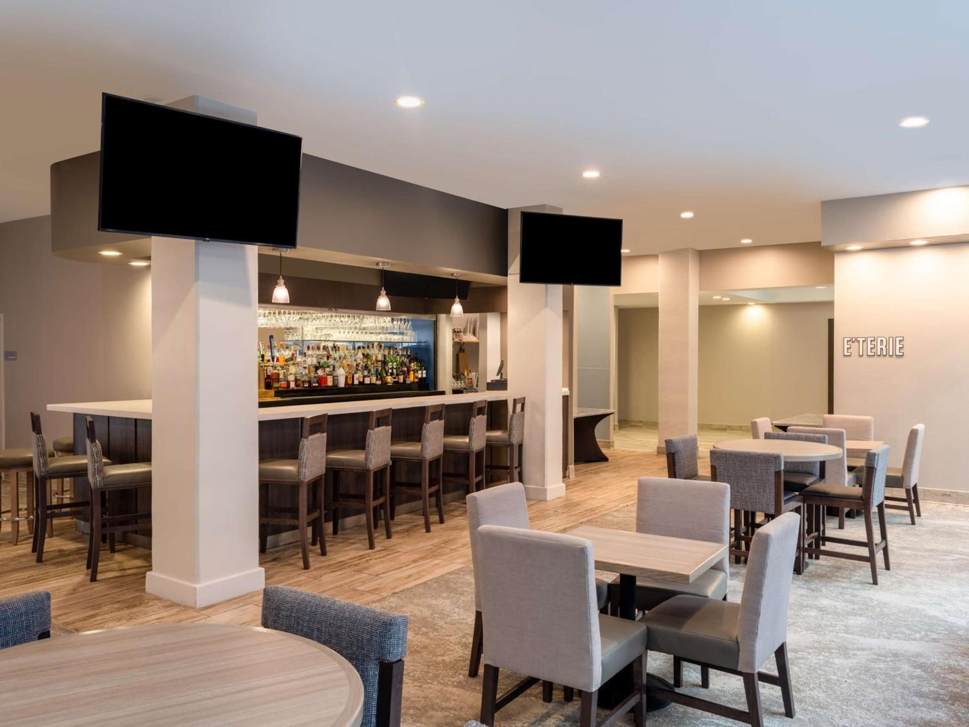 Embassy Suites Baltimore - North/Hunt Valley photo 14