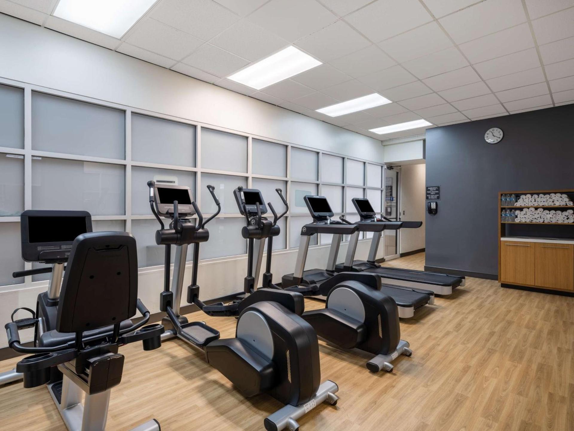 Embassy Suites Baltimore - North/Hunt Valley photo 15