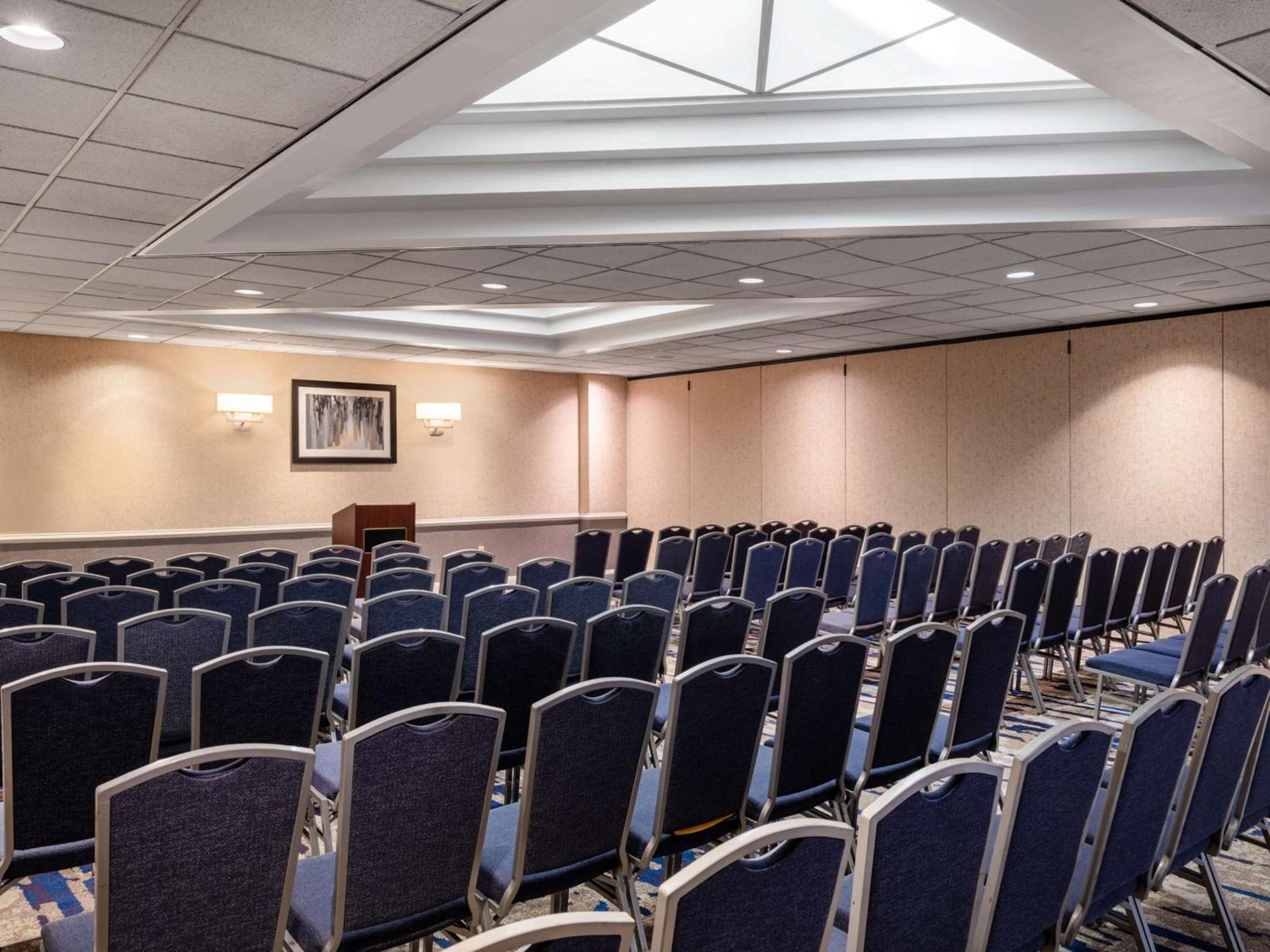 Embassy Suites Baltimore - North/Hunt Valley photo 40