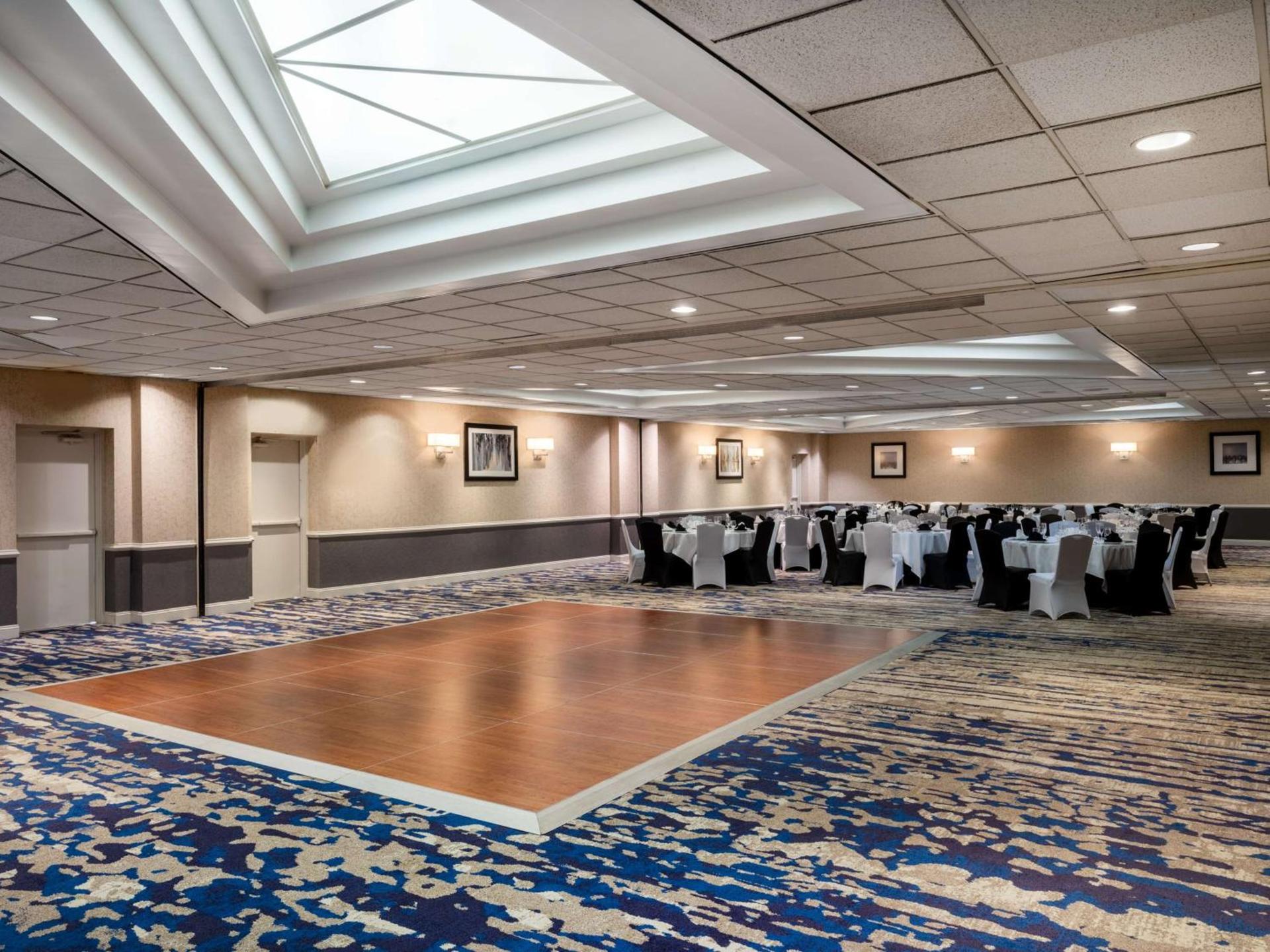 Embassy Suites Baltimore - North/Hunt Valley photo 44