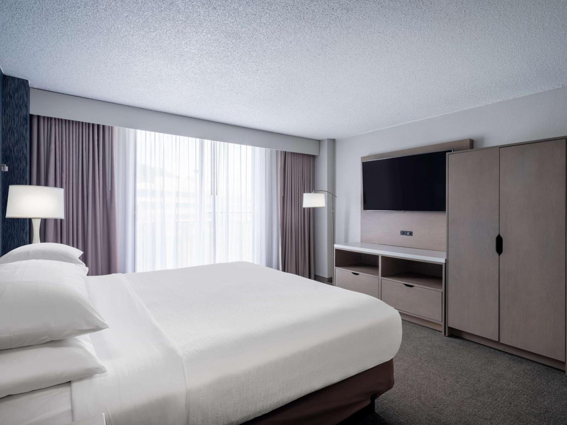 Embassy Suites Baltimore - North/Hunt Valley photo 49