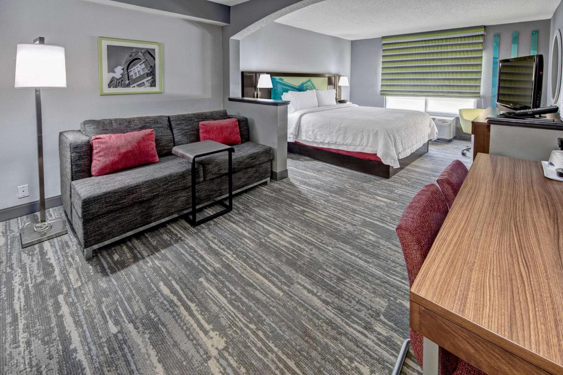 Hampton Inn Batesville photo 14