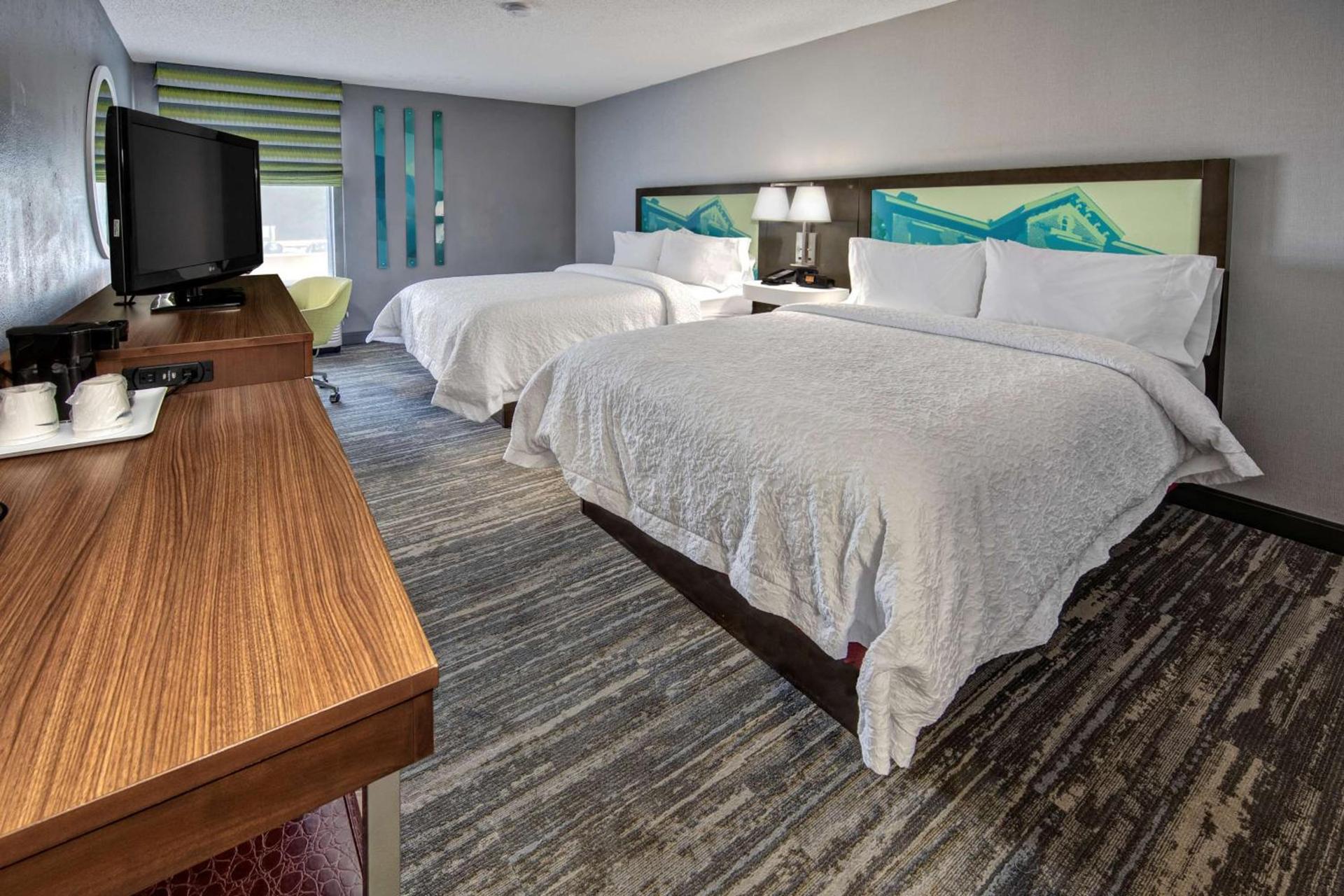Hampton Inn Batesville photo 19