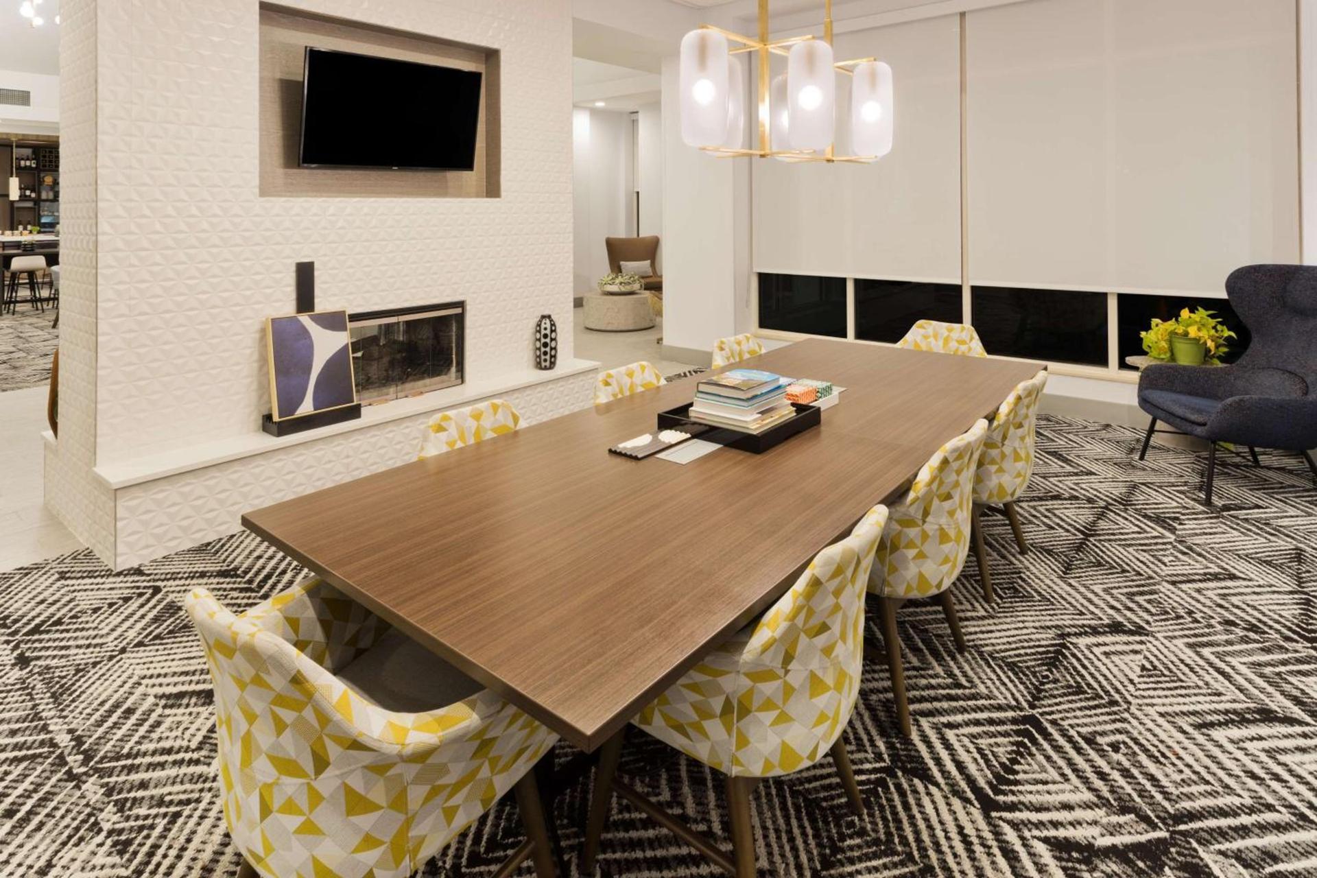 Hilton Garden Inn Birmingham/Lakeshore Drive photo 13