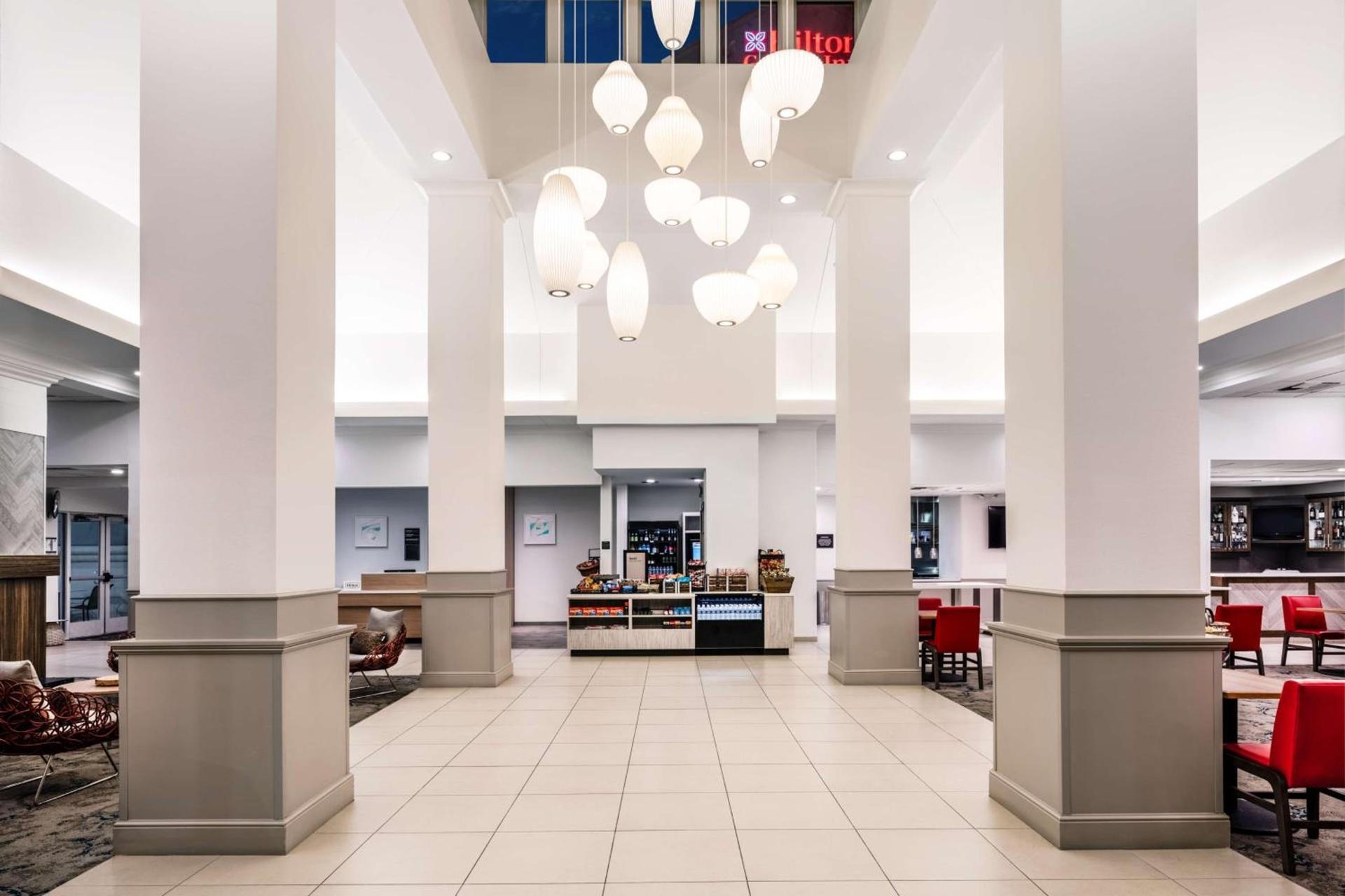 Hilton Garden Inn Bakersfield photo 9