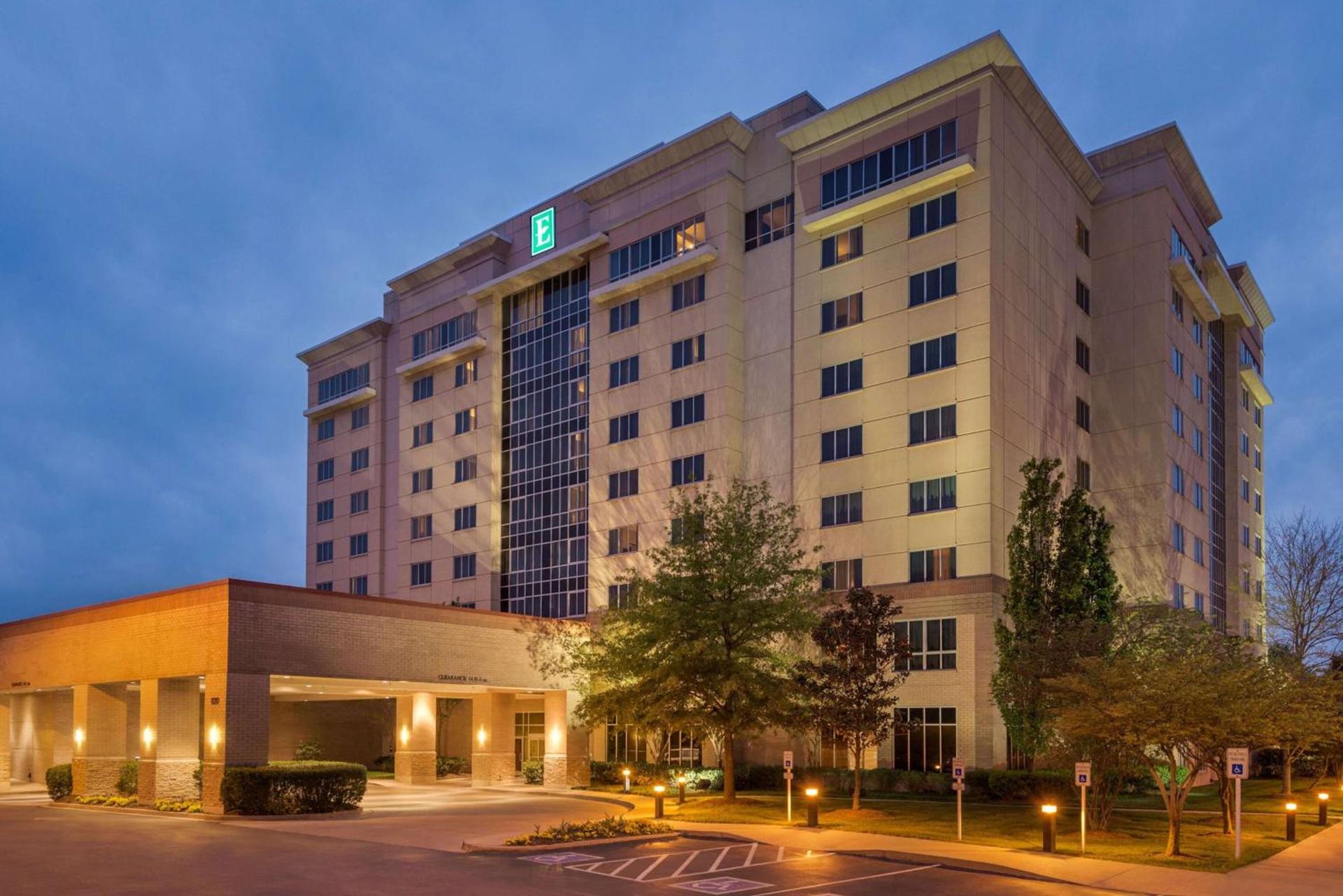 Embassy Suites by Hilton Franklin Cool Spring photo 6