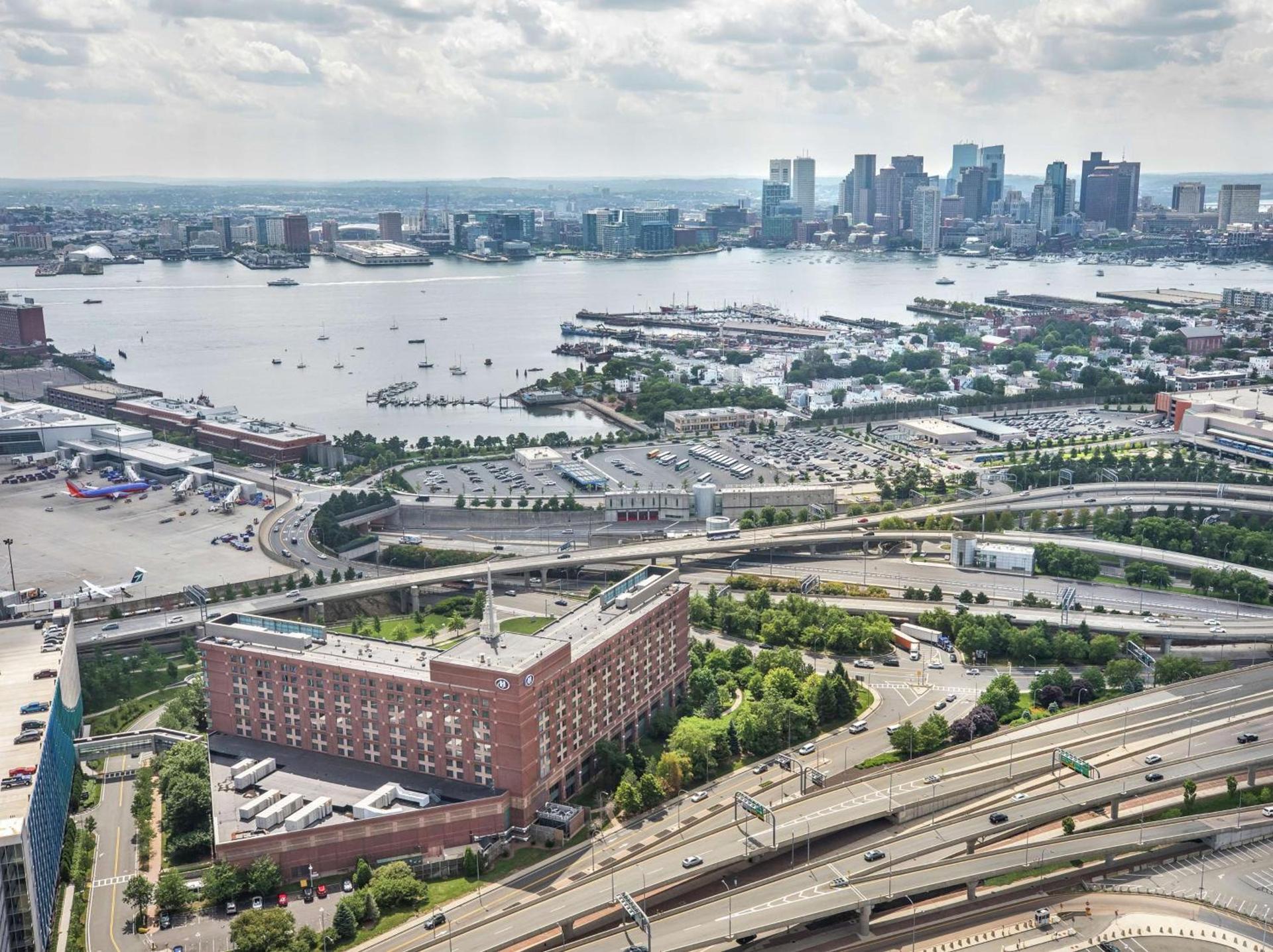 Hilton Boston Logan Airport photo 6
