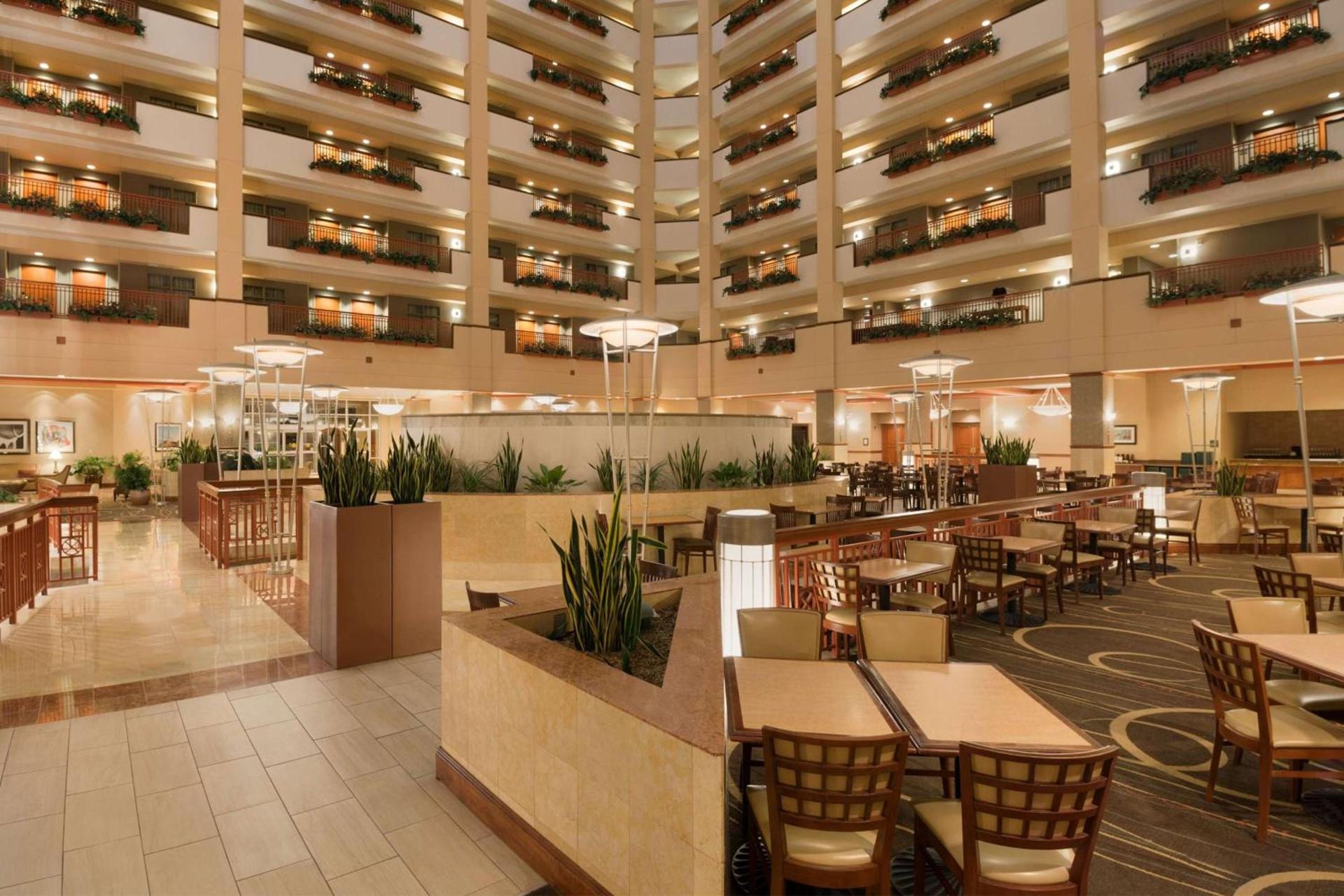 Embassy Suites by Hilton Franklin Cool Spring photo 15