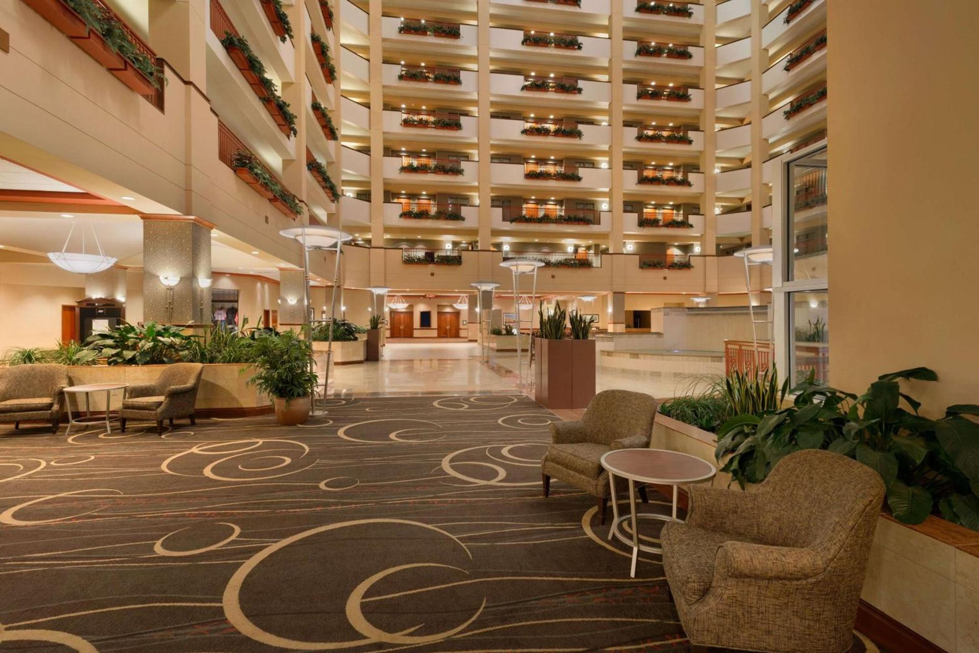 Embassy Suites by Hilton Franklin Cool Spring photo 14