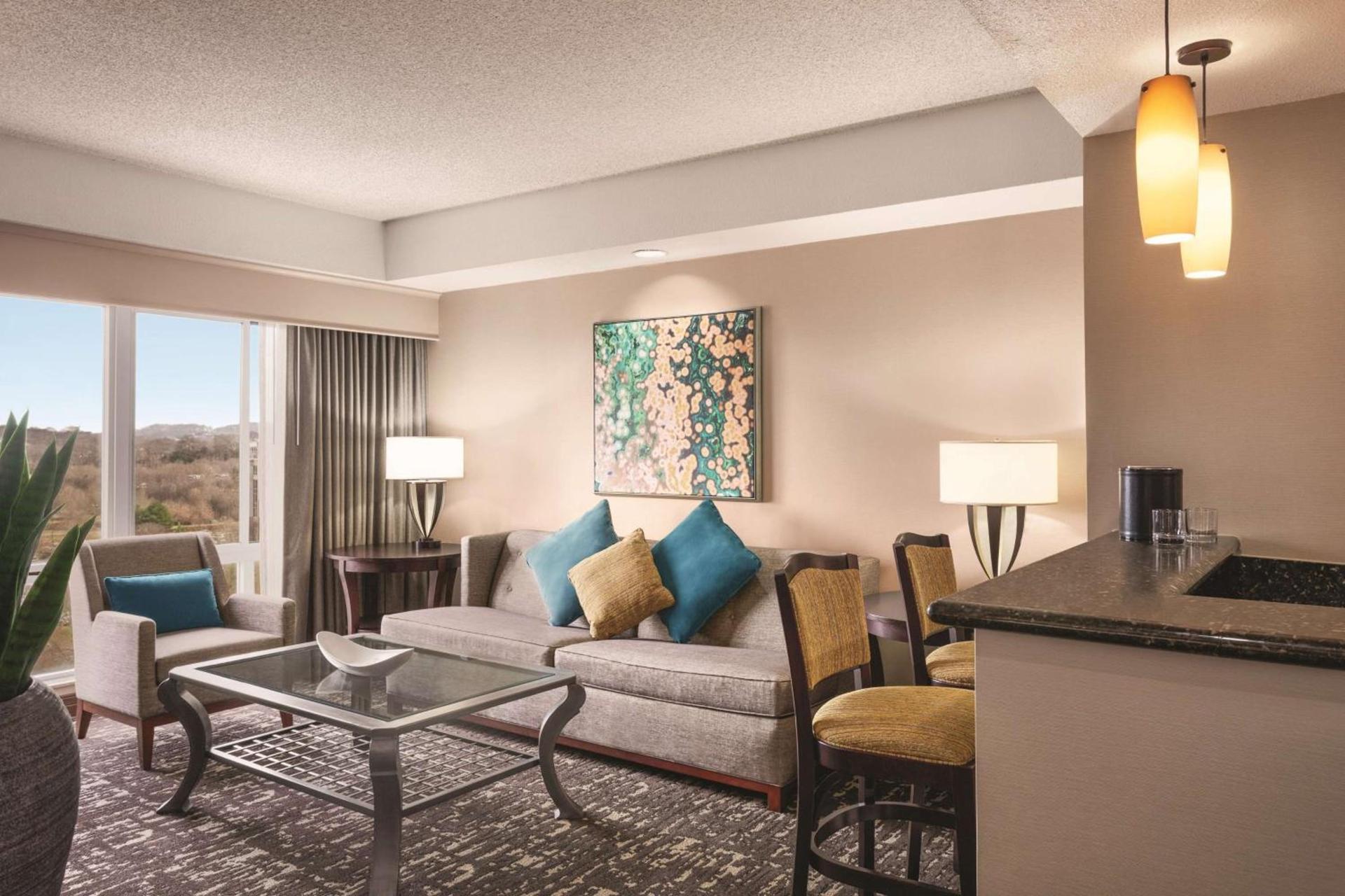 Embassy Suites by Hilton Franklin Cool Spring photo 28