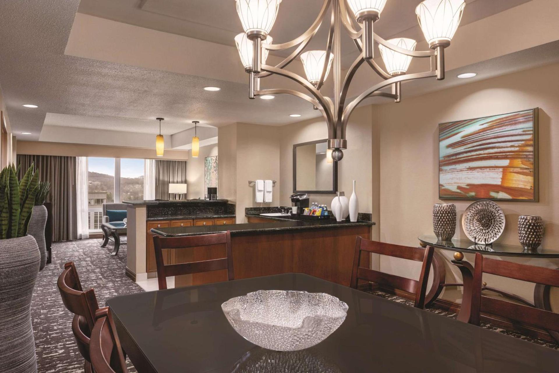 Embassy Suites by Hilton Franklin Cool Spring photo 29