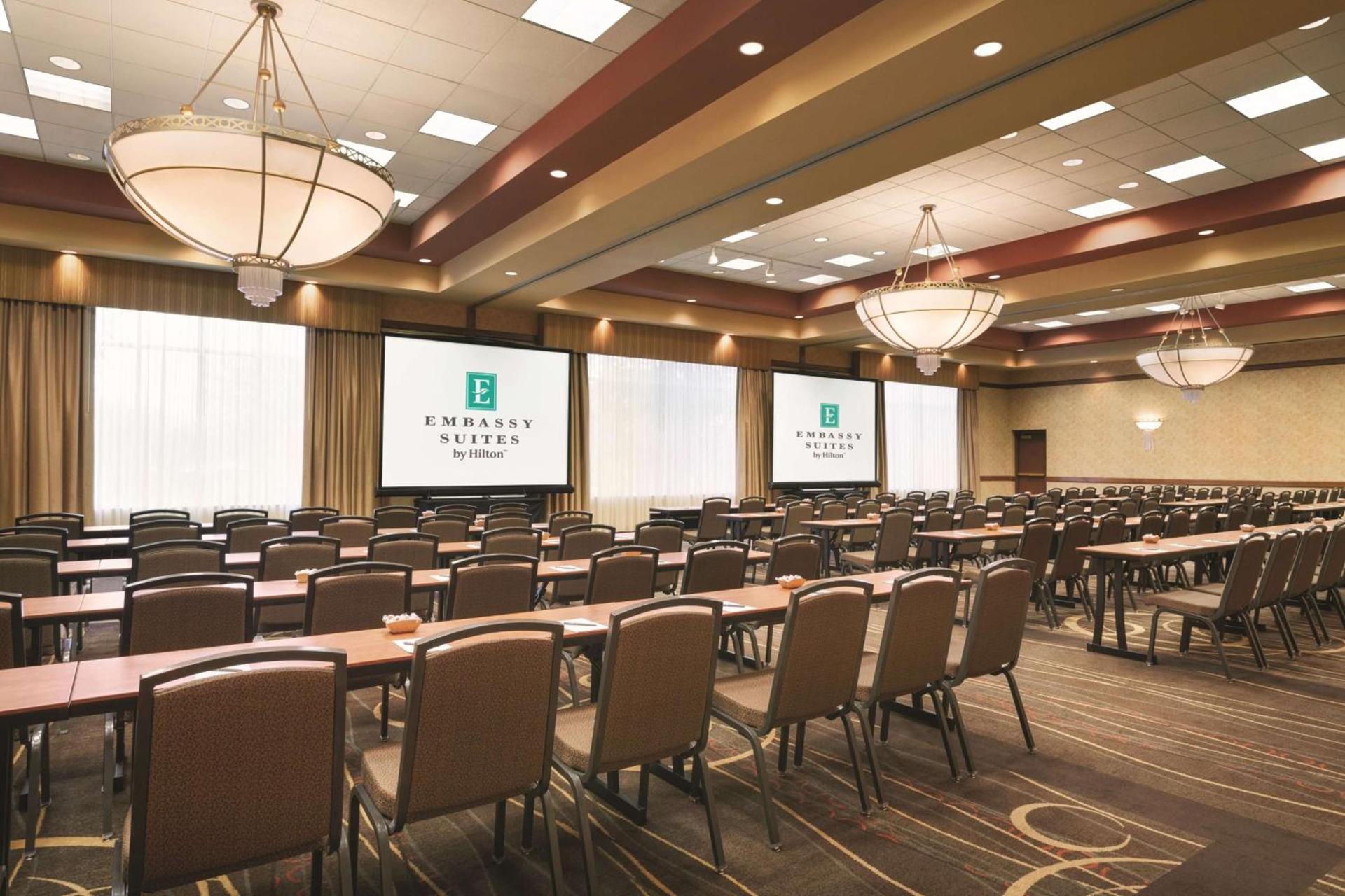 Embassy Suites by Hilton Franklin Cool Spring photo 56