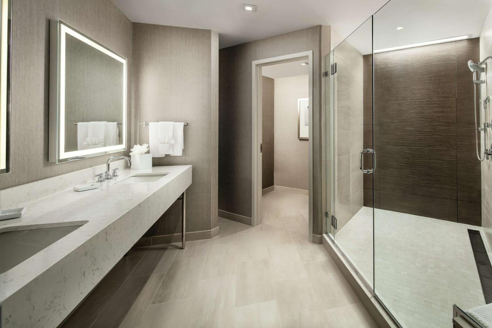 Hilton Boston Logan Airport photo 20
